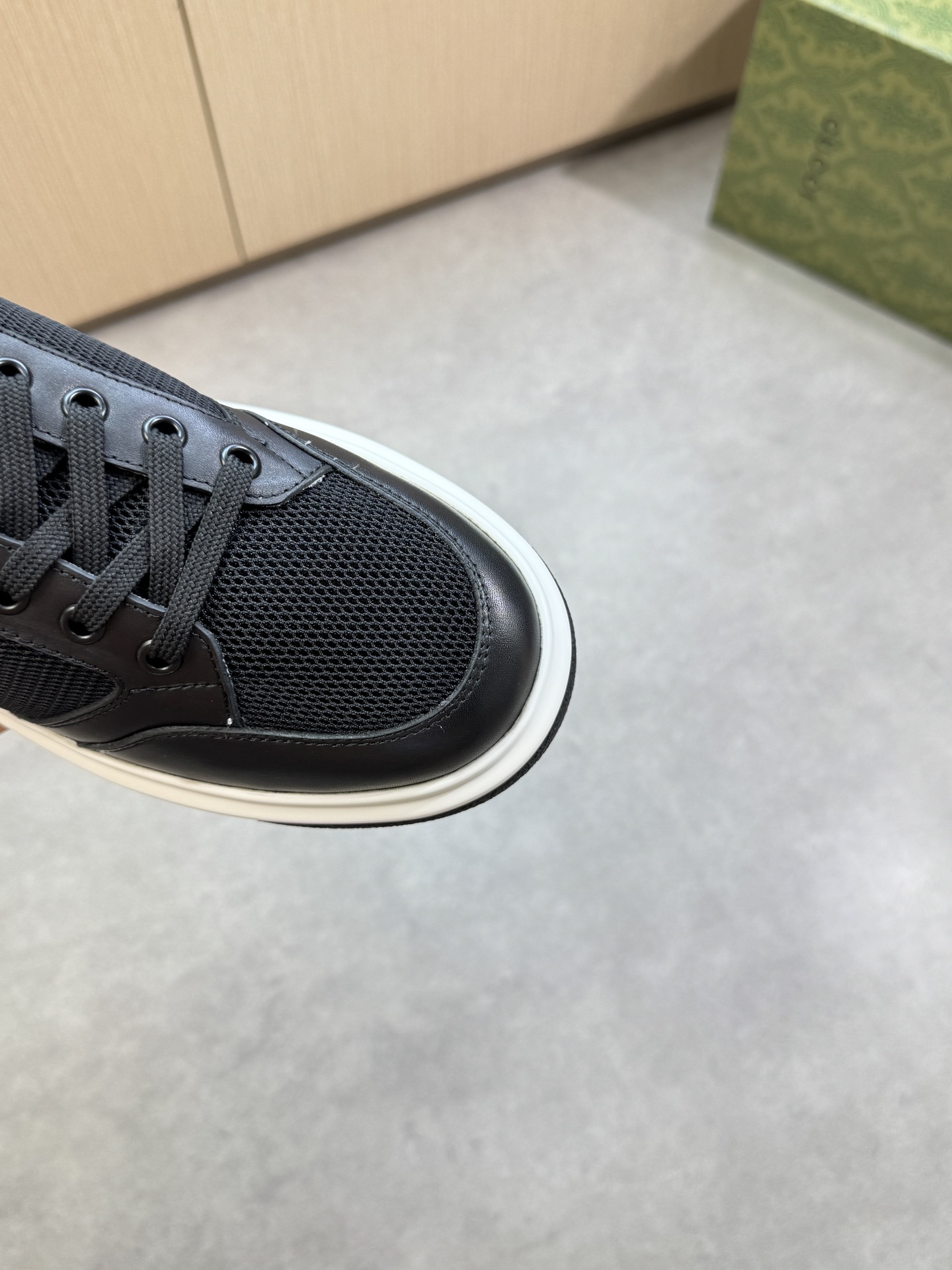 Gucci Leather and Mesh Lace-Up Sneakers - Iconic Style, Supreme Comfort 6 i1755017675 8320 5