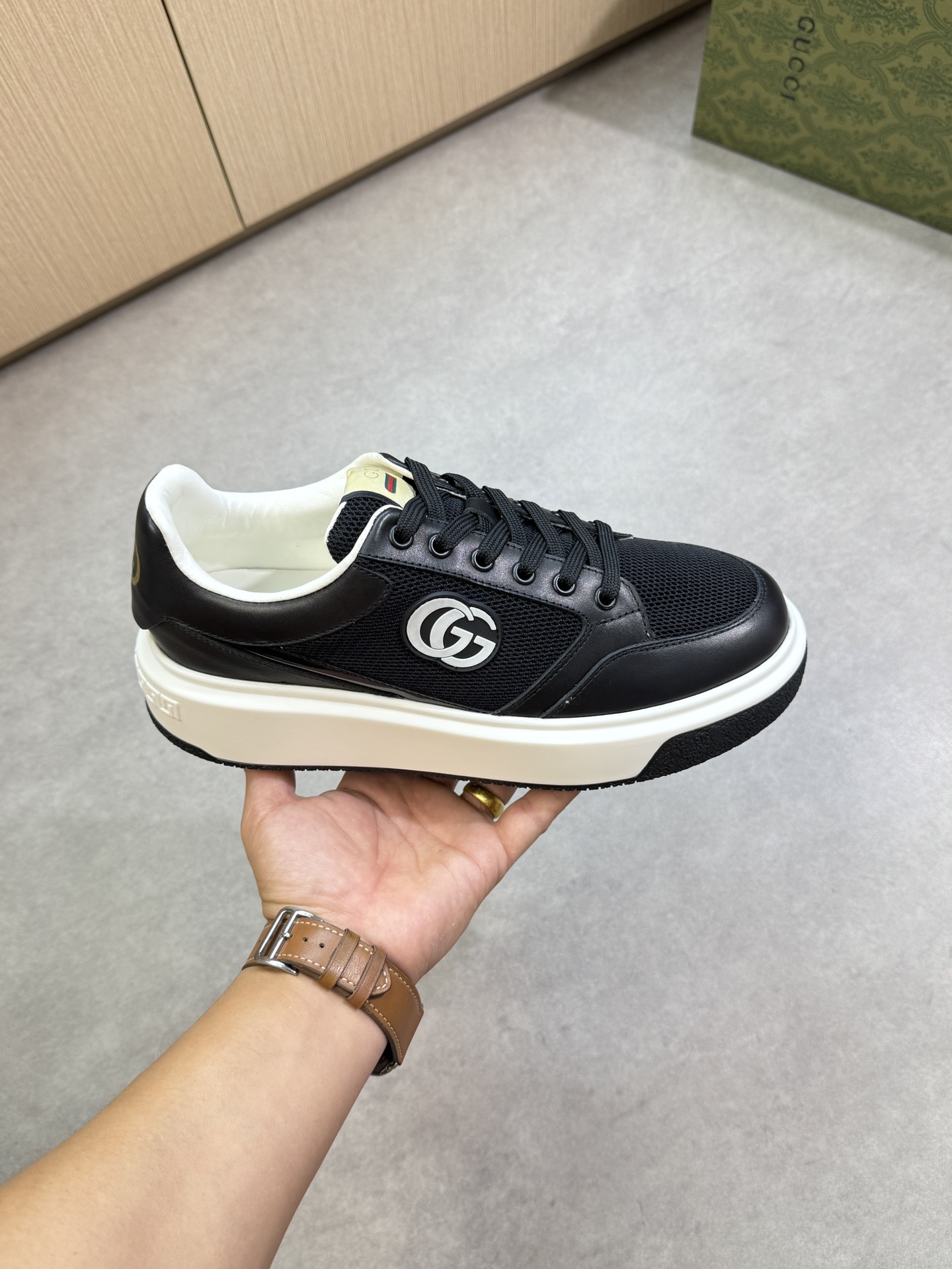 Gucci Leather and Mesh Lace-Up Sneakers - Iconic Style, Supreme Comfort 4 i1755017675 8398 3
