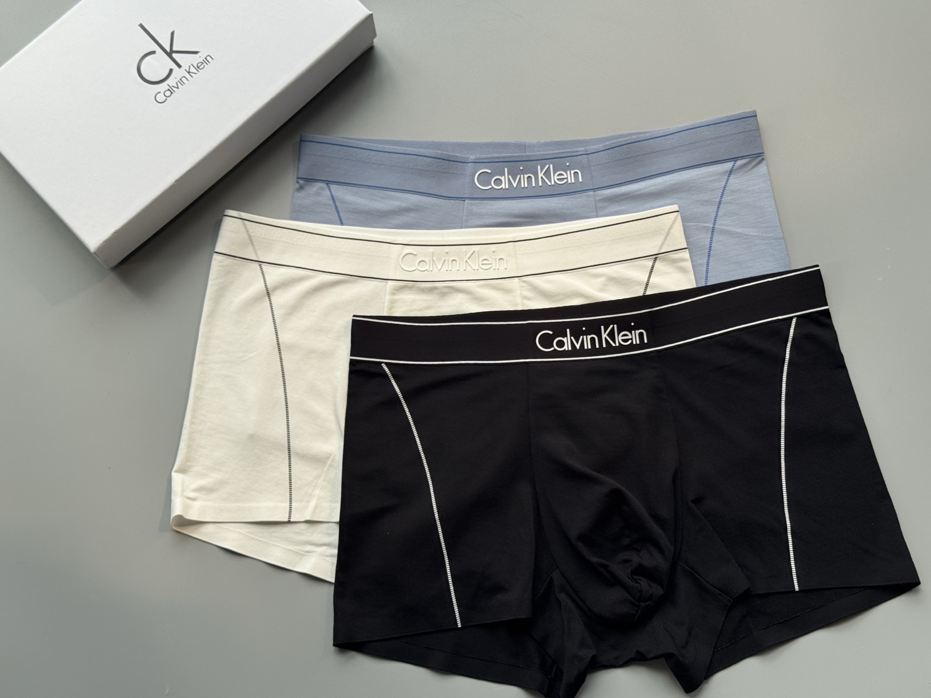 🔥🔥🔥CK  男装平角内裤，莫代尔面料，精美礼盒装，每盒三条   码数：L、XL、XXL、XXXL、4x
