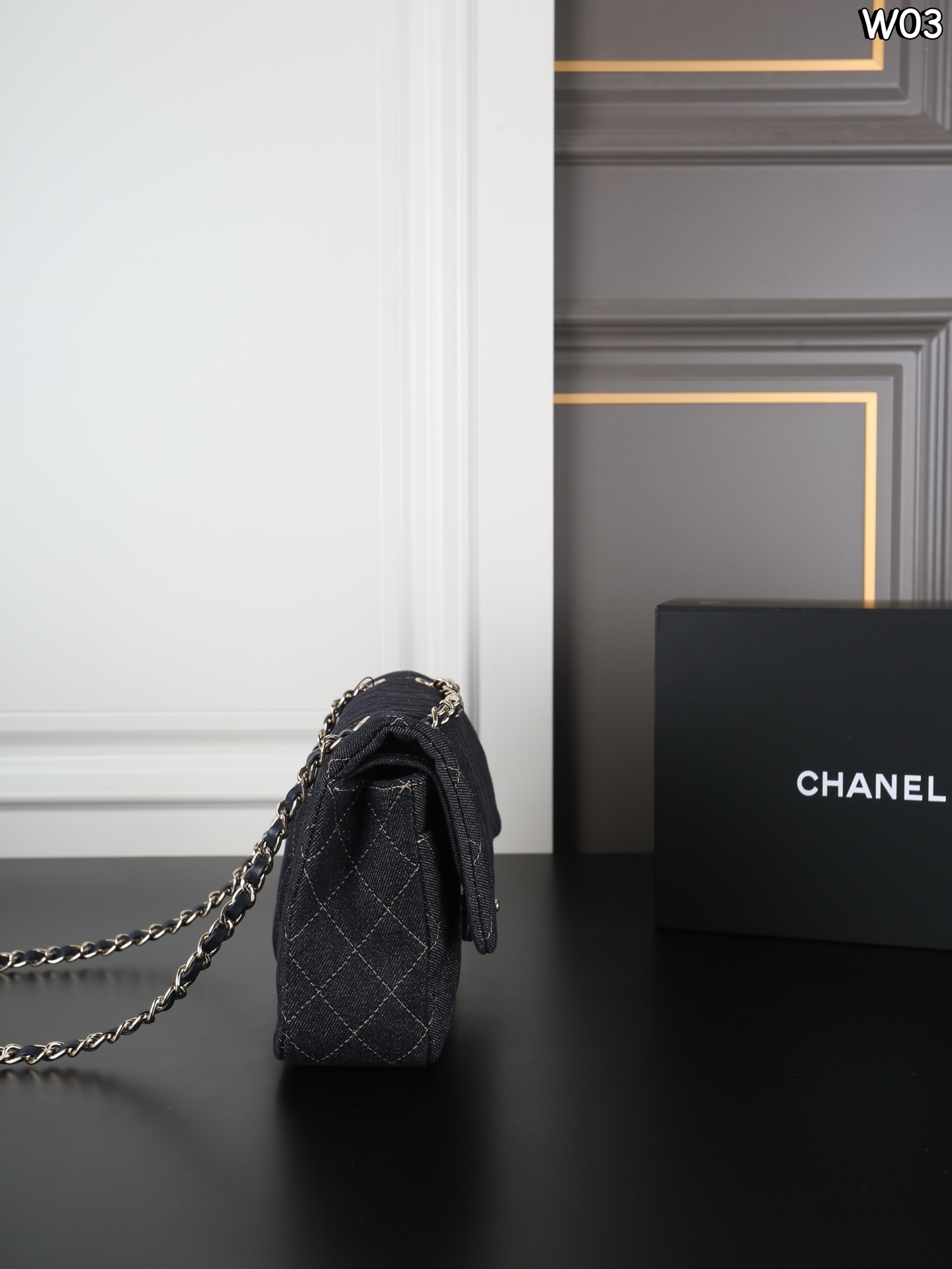 Alternative view of Chanel Shoulder Bag 11472