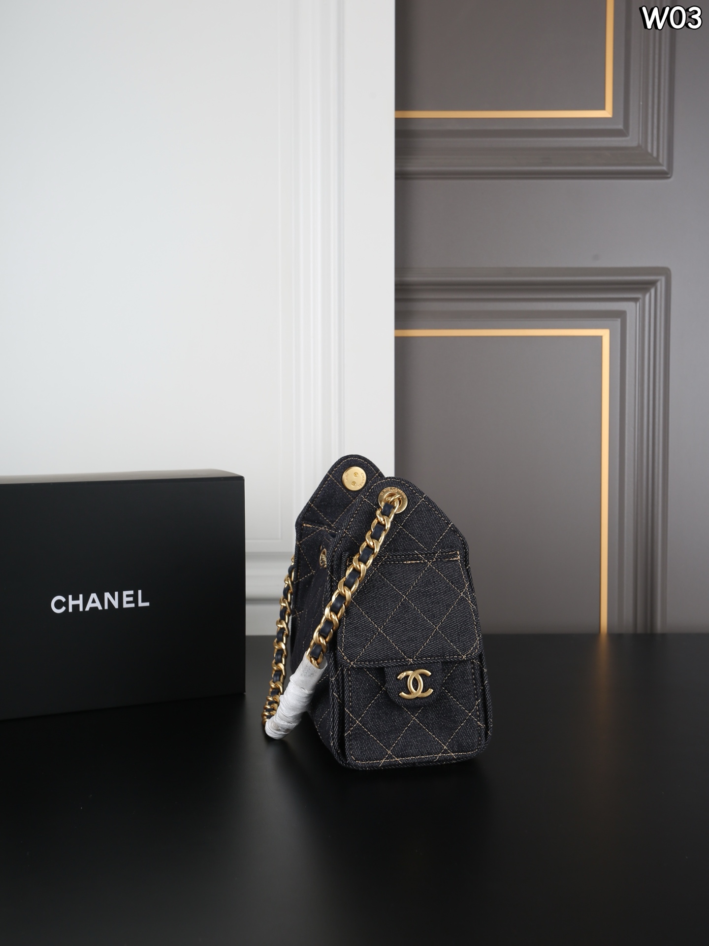 Alternative view of Chanel Shoulder Bag 11474