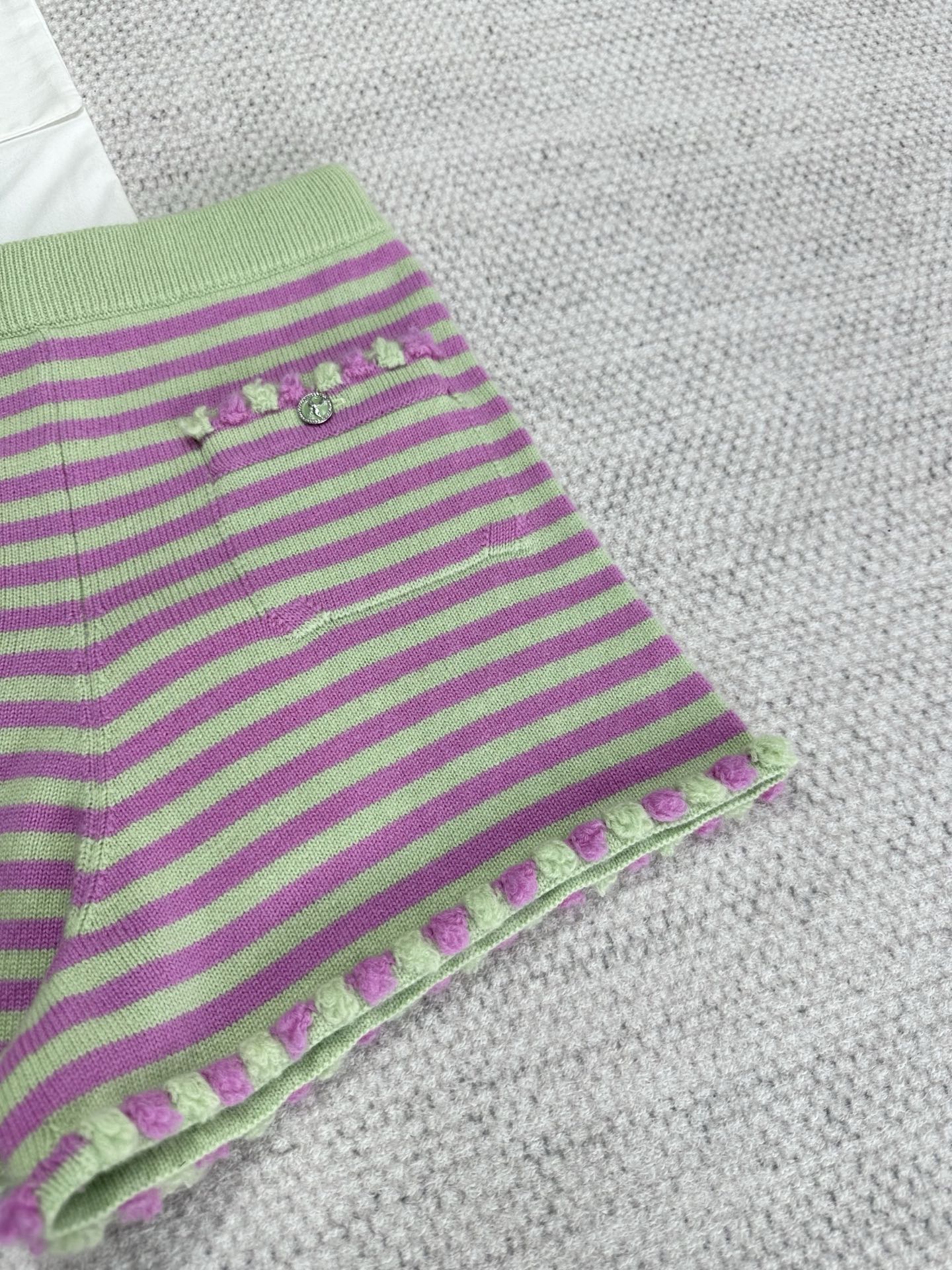 Chanel Striped Knit Shorts - Soft Cashmere Blend, Stylish and Comfortable 8 i1748596074076 3582 0 4
