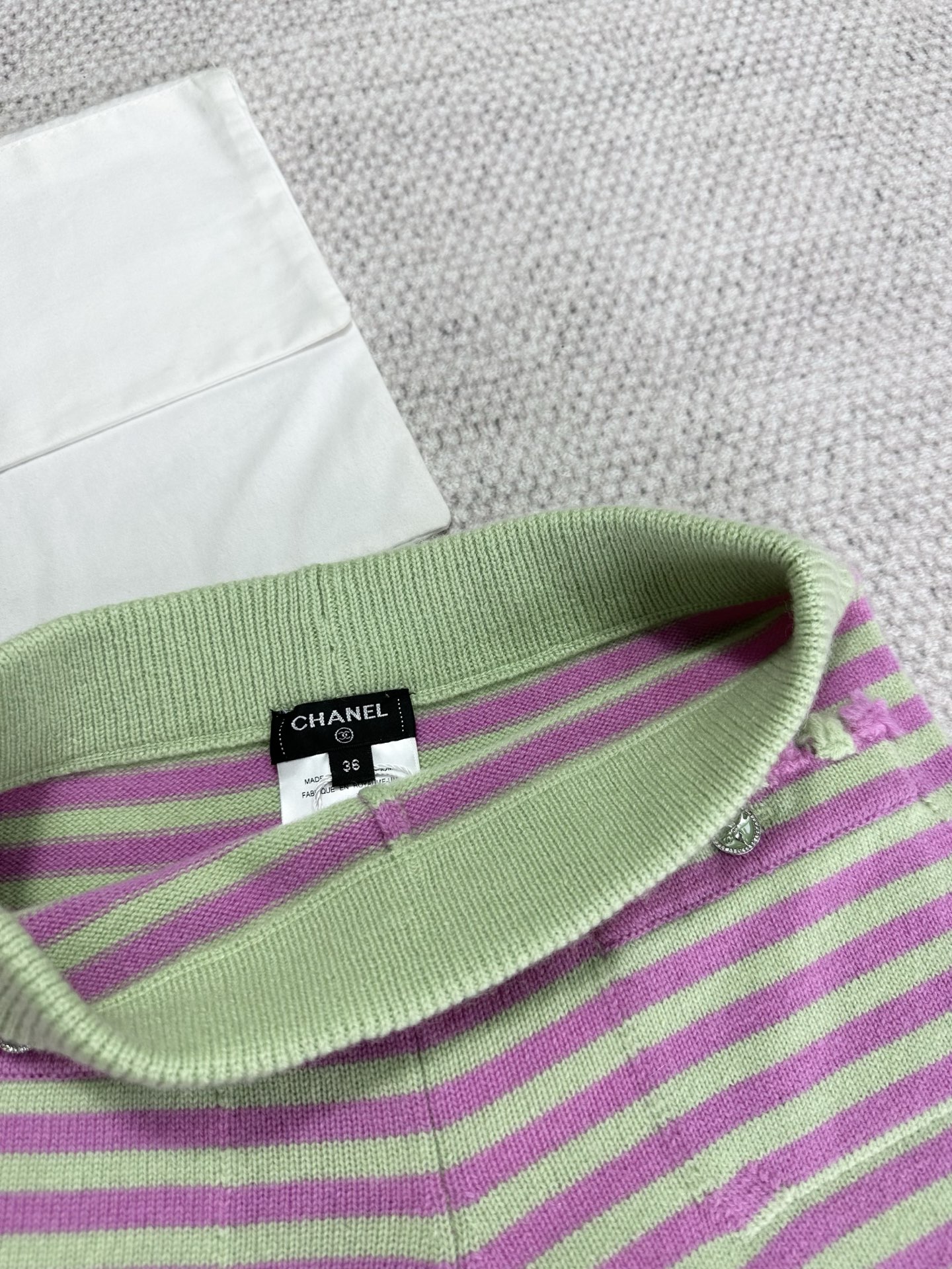 Chanel Striped Knit Shorts - Soft Cashmere Blend, Stylish and Comfortable 10 i1748596076622 3006 0 6