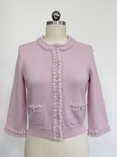 Elegant Women's Cashmere Cardigan with Frayed Trim and Crystal Buttons 1 Elegant Women's Cashmere Cardigan with Frayed Trim and Crystal Buttons