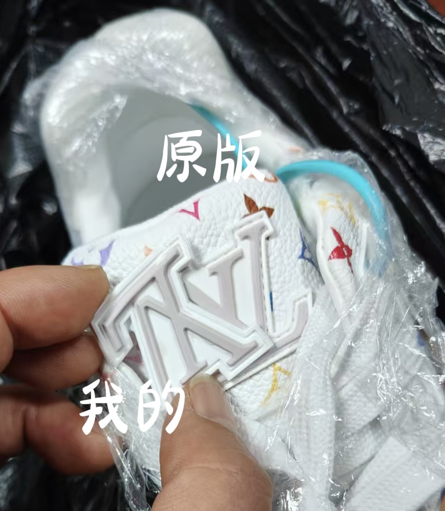 Takashi Murakami x Louis Vuitton Trainer Leather Sneakers White 2 i1743919371713 2971 0 1