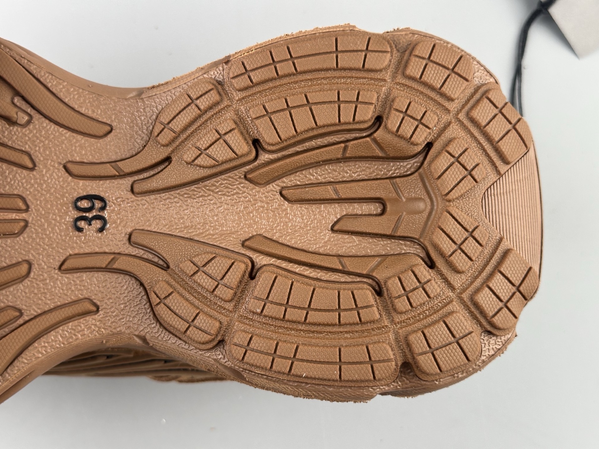 Balenciaga Monday Running Sneakers with M Logo - Elevated Design, Spring 2025 10 i1752415527934 6203 0 8