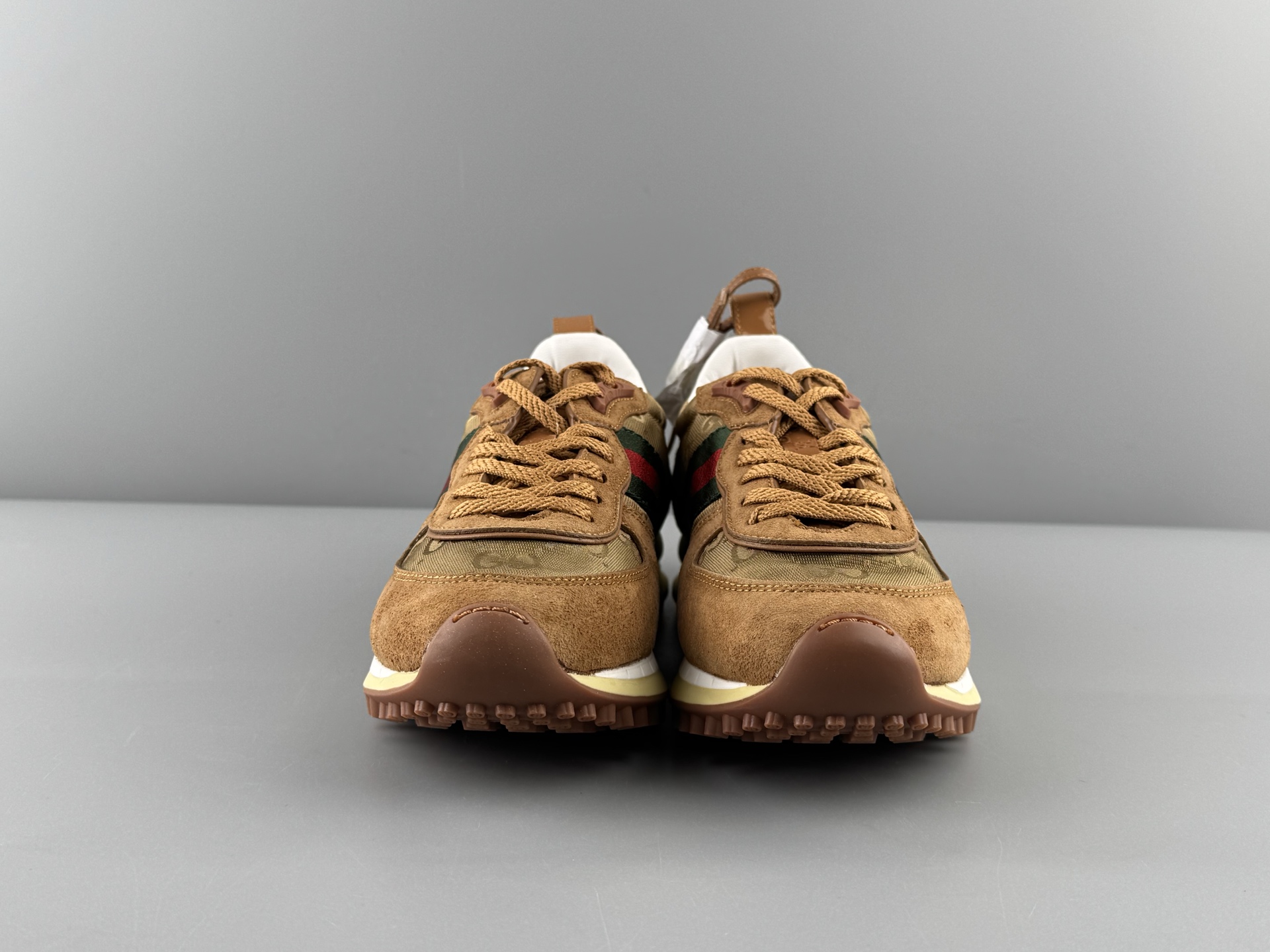 Gucci Re-Motion Sneakers - Low Top Lace-Up Casual Shoes - Unisex Design 6 i1759809312976 1019 0 5