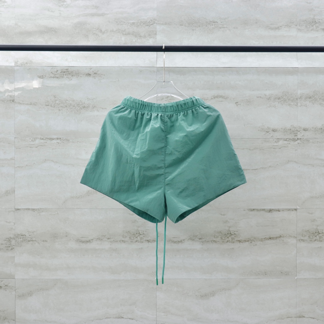 Fear of God ESSENTIALS SS24 Wrinkled Metal Nylon Shorts Quick-Dry Swim Trunks 2 i1716362838 1269 1