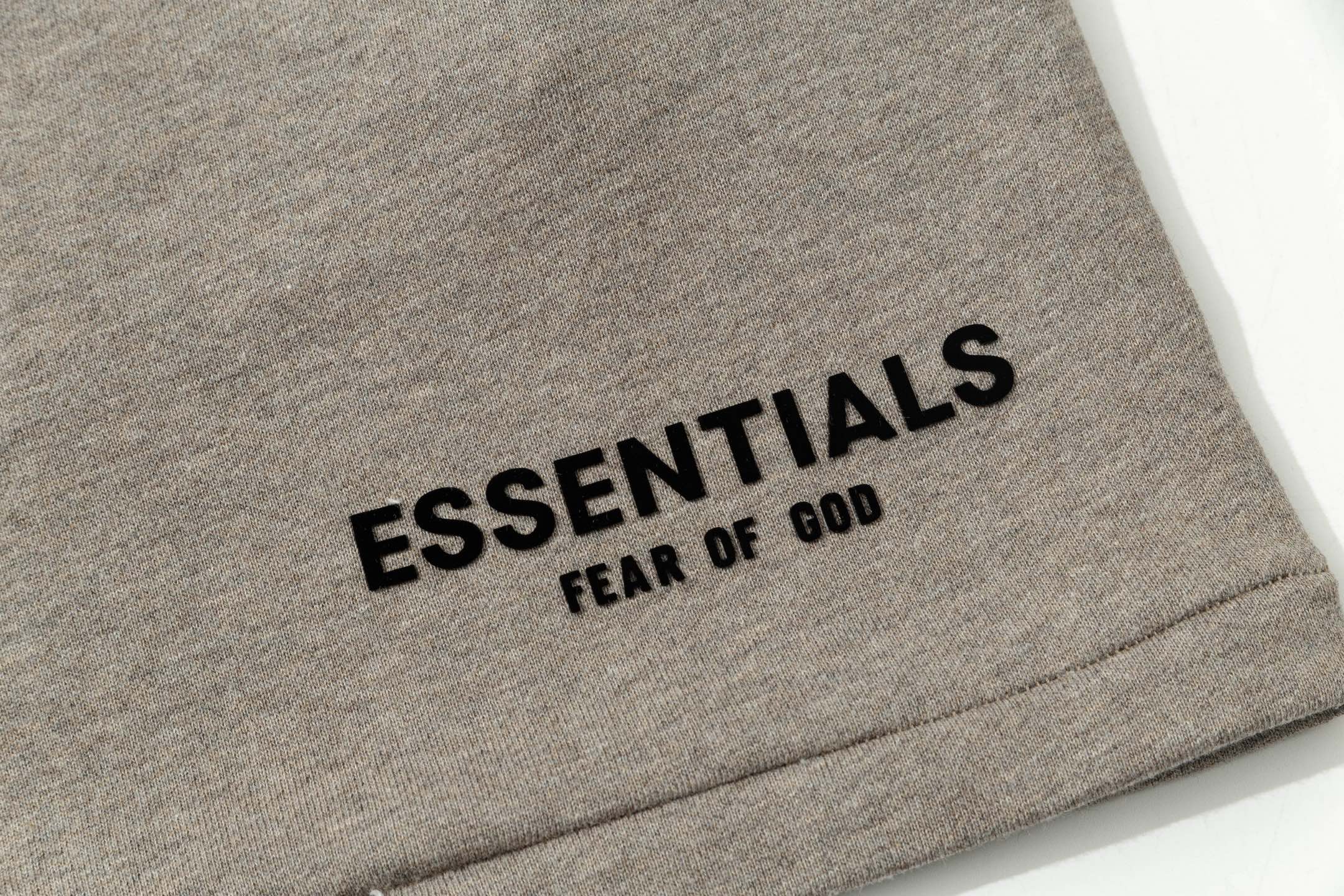ESSENTIALS Fear of God Men's Black Fleece Shorts - Casual & Comfortable 5 i1739865275234 258 0 4