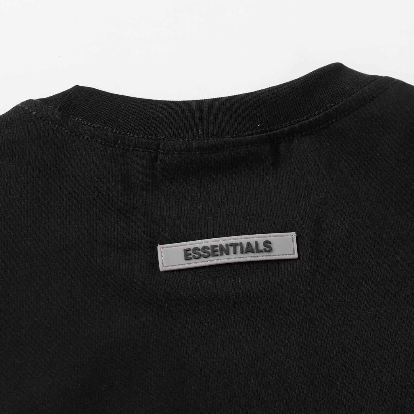 Fear of God Essentials Crew Neck T-shirt - Stylish and Comfortable 6 i1739940587740 8351 0 4