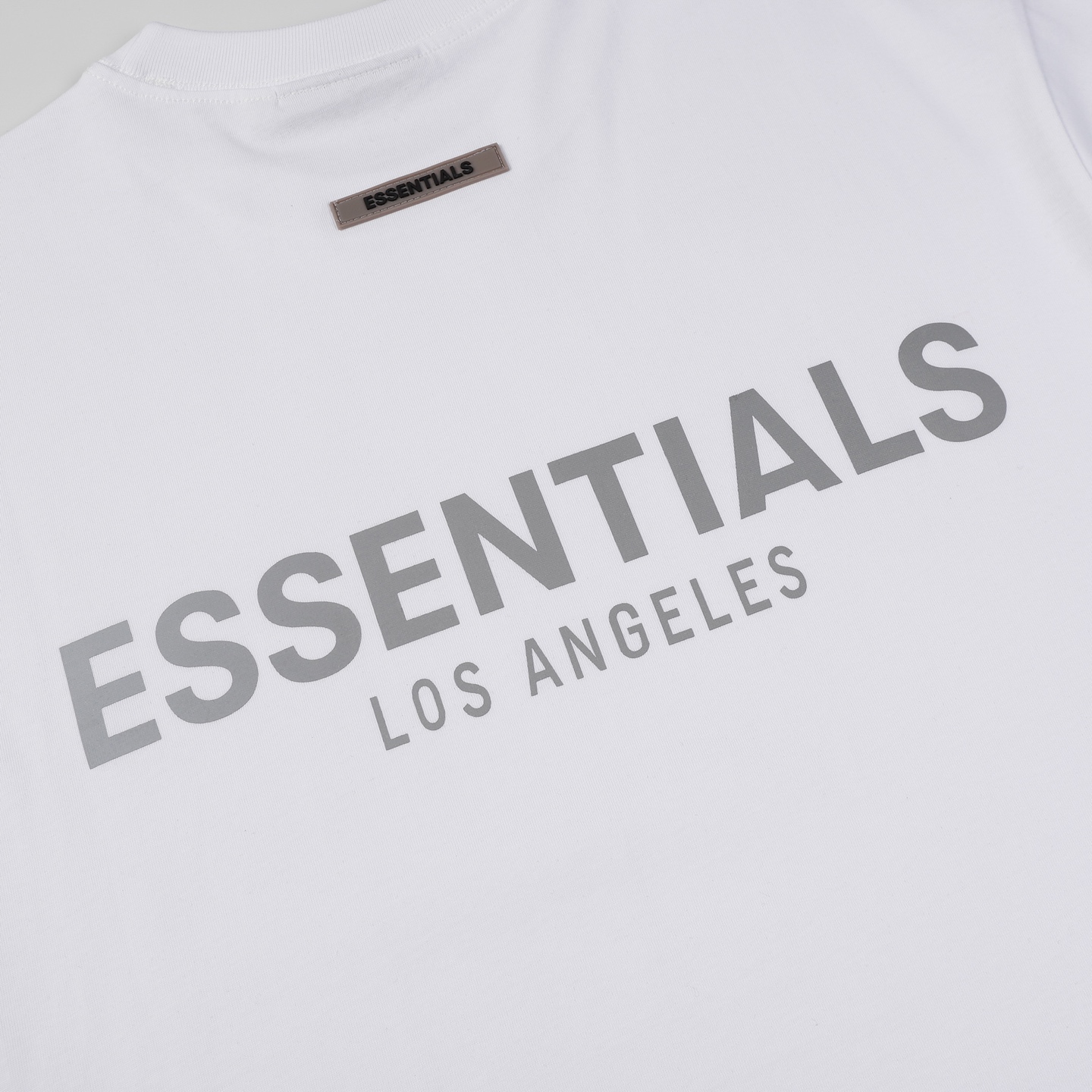 Essentials Los Angeles Crew Neck T-Shirt - Stylish, Comfortable, and Versatile 5 i1739940910555 2730 0 3