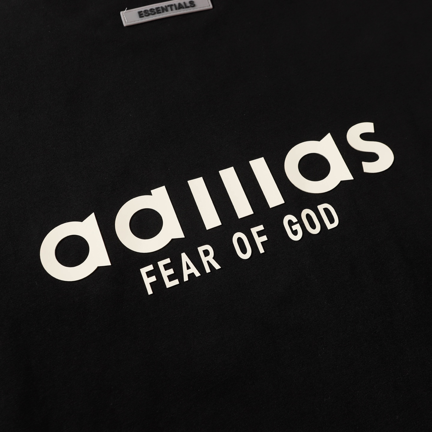 Fear of God Essentials Crew Neck T-Shirt - Stylish and Comfortable 5 i1739941904759 5782 0 3