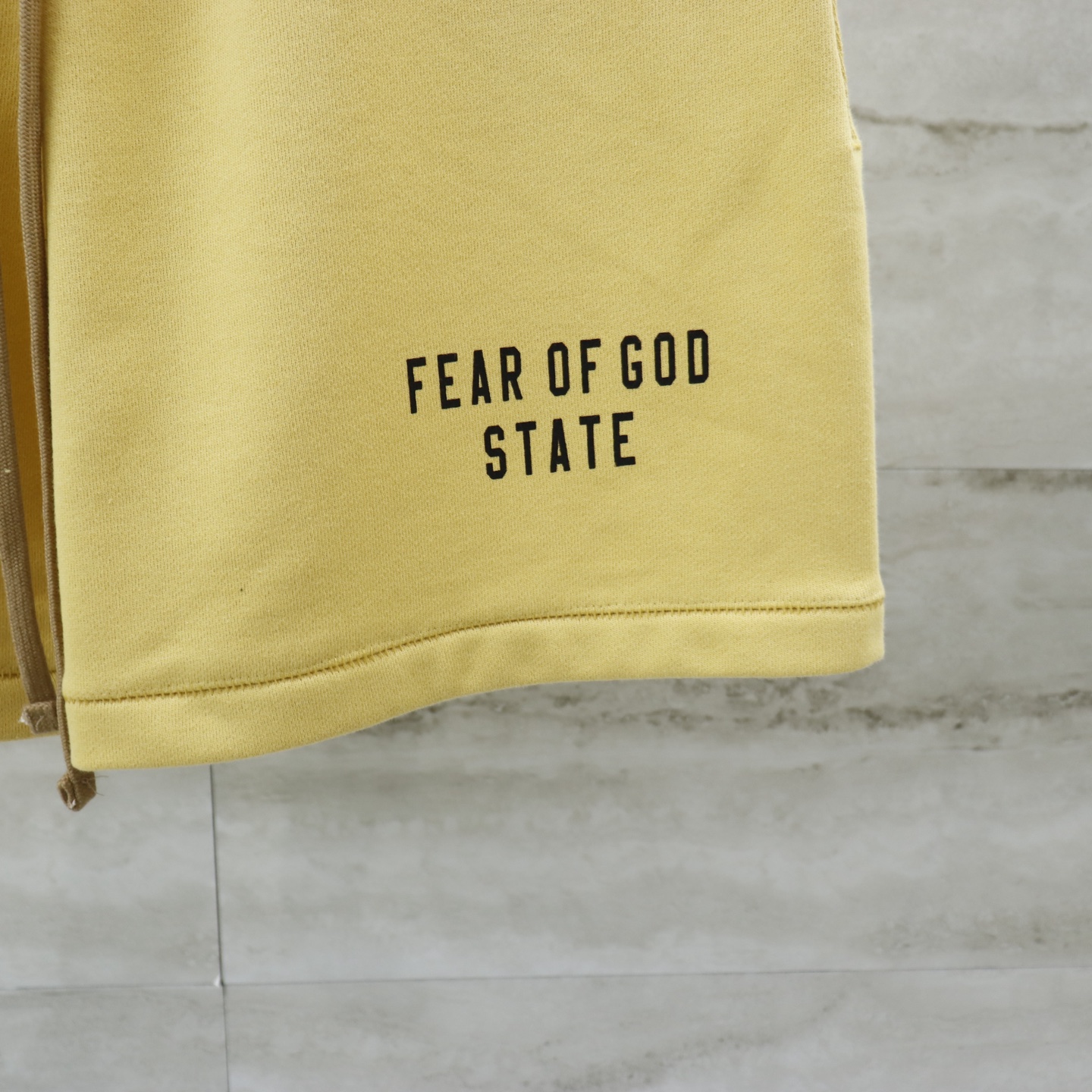 Fear of God Essentials State Fleece Shorts - Comfortable & Stylish 4 i1740653526668 4604 0 3