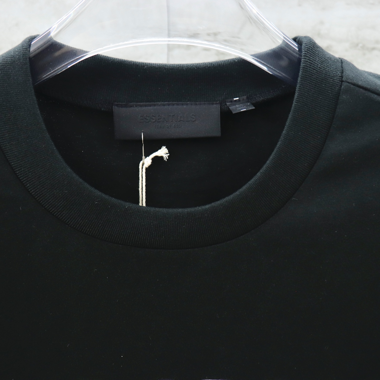 Fear of God Essentials Crew Neck T-Shirt - Classic Comfort, Modern Style 7 i1740653804483 2291 0 7