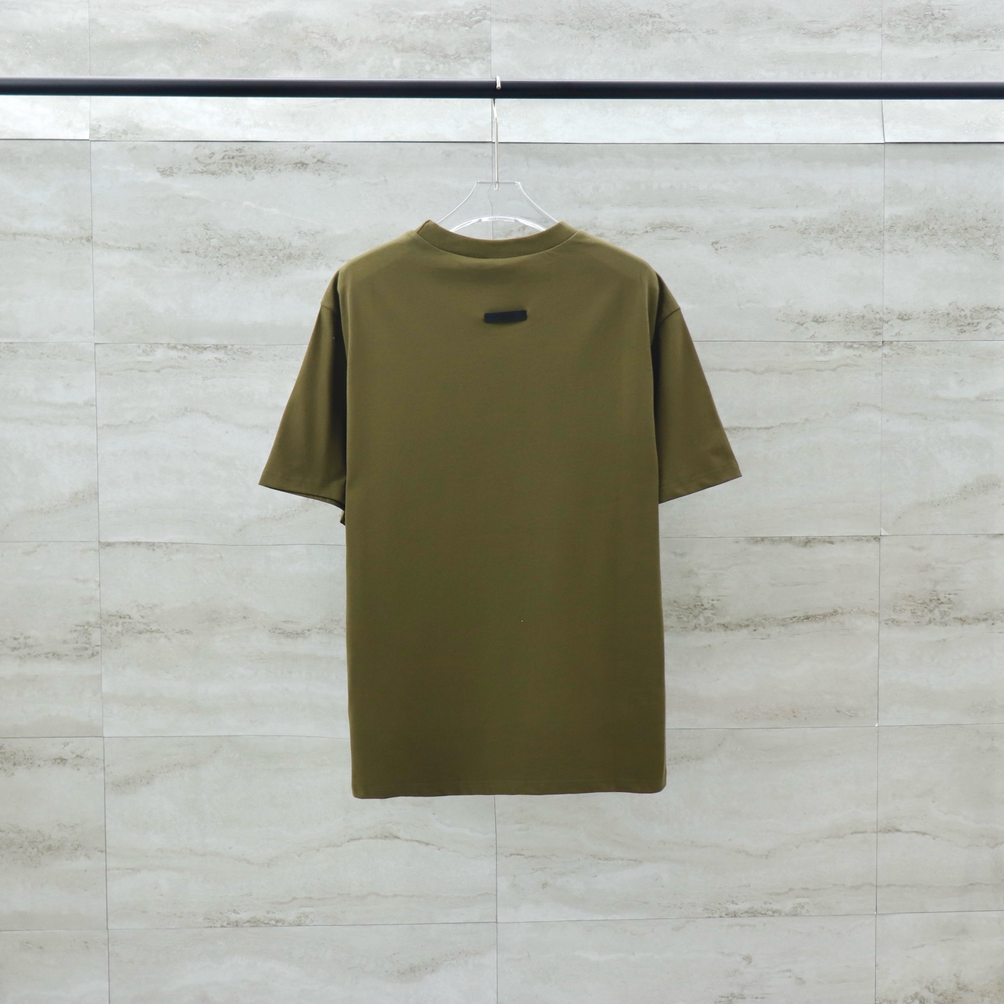 Fear of God Essentials Crew Neck T-Shirt - Stylish and Comfortable Tee 3 i1740654077776 465 0 8