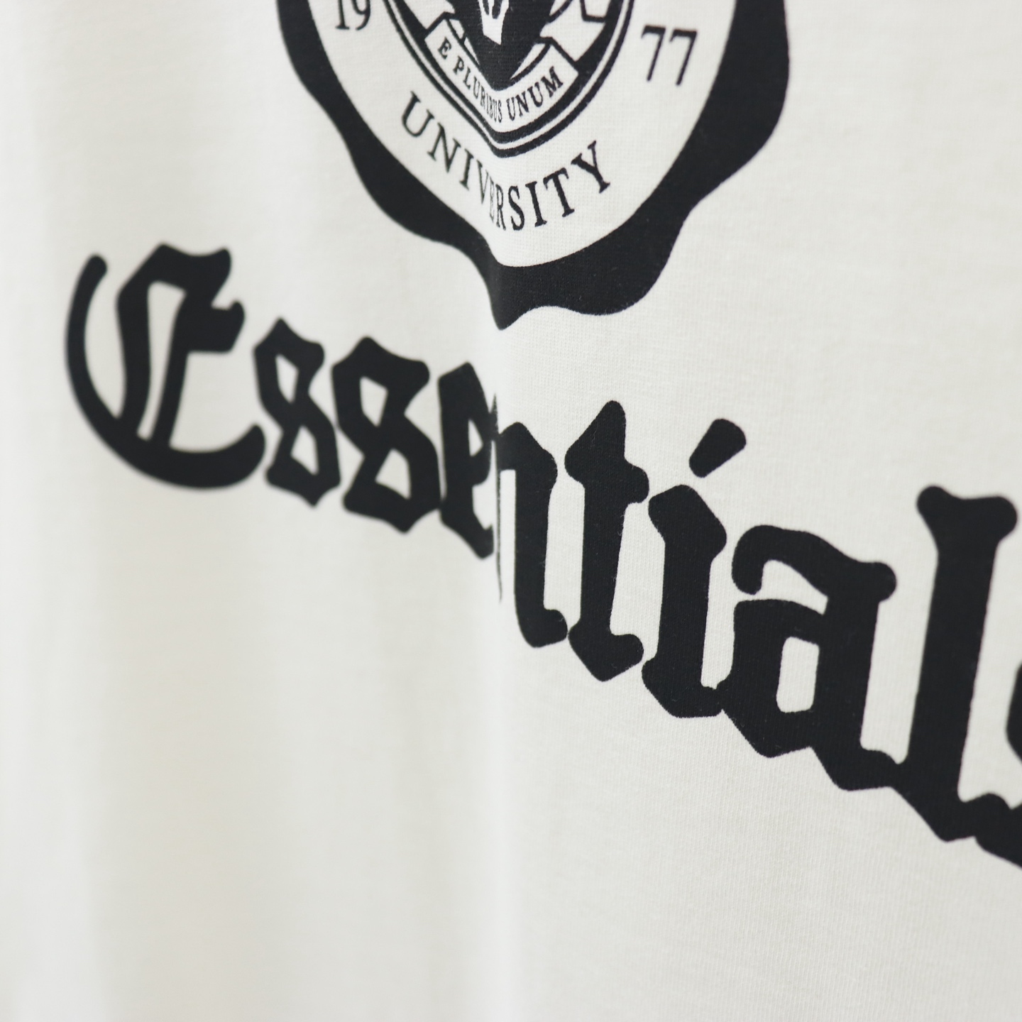 Fear of God Essentials Crew Neck T-Shirt - Classic Design - Available in S-XL 7 i1743144247319 8332 0 8
