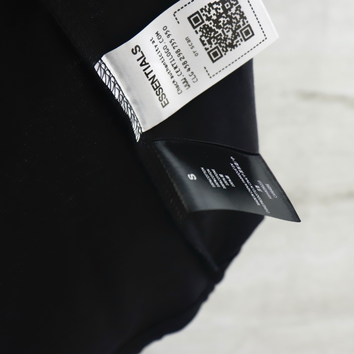 Fear of God Essentials Crew Neck T-Shirt - Premium Cotton Tee 8 i1743144350025 1783 0 8