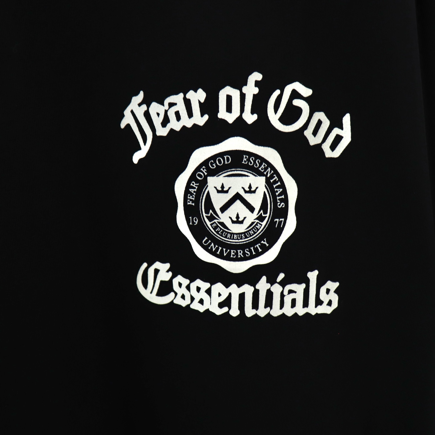 Fear of God Essentials Crew Neck T-Shirt - Premium Cotton, Stylish Fit 6 i1743151869624 8508 0 4
