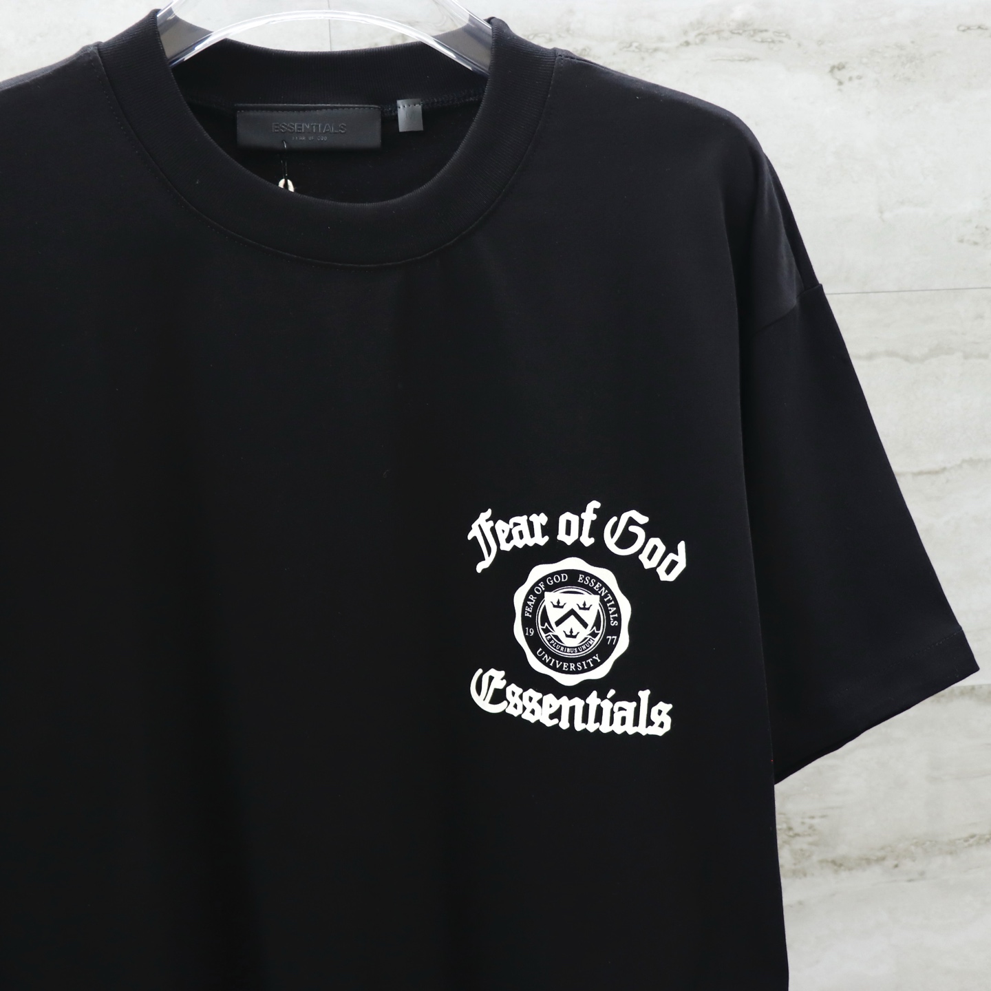 Fear of God Essentials Crew Neck T-Shirt - Premium Cotton, Stylish Fit 8 i1743151869675 7717 0 3