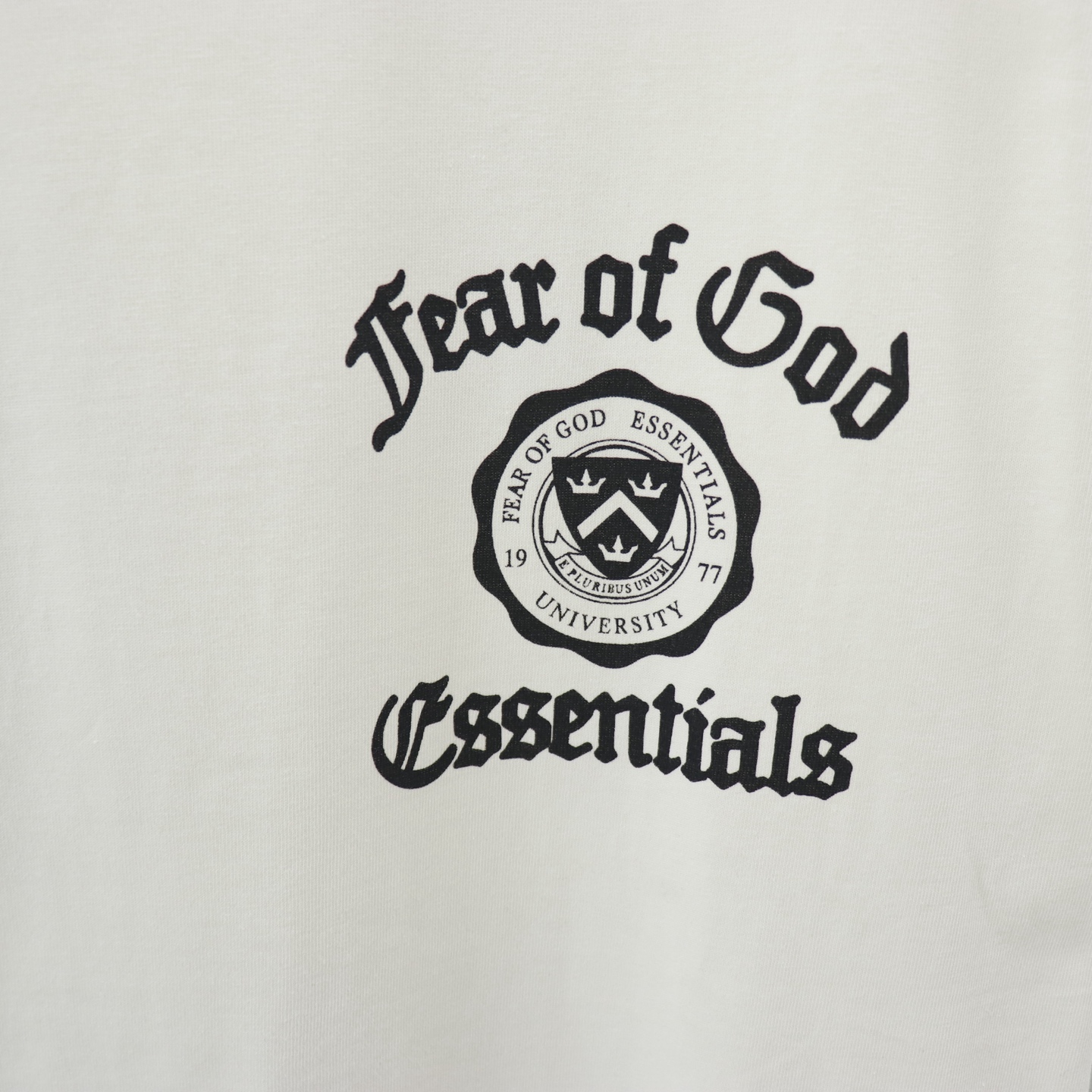 Fear of God Essentials Crew Neck T-Shirt | Premium Cotton Tee | S-XL 5 i1743152012655 1725 0 1