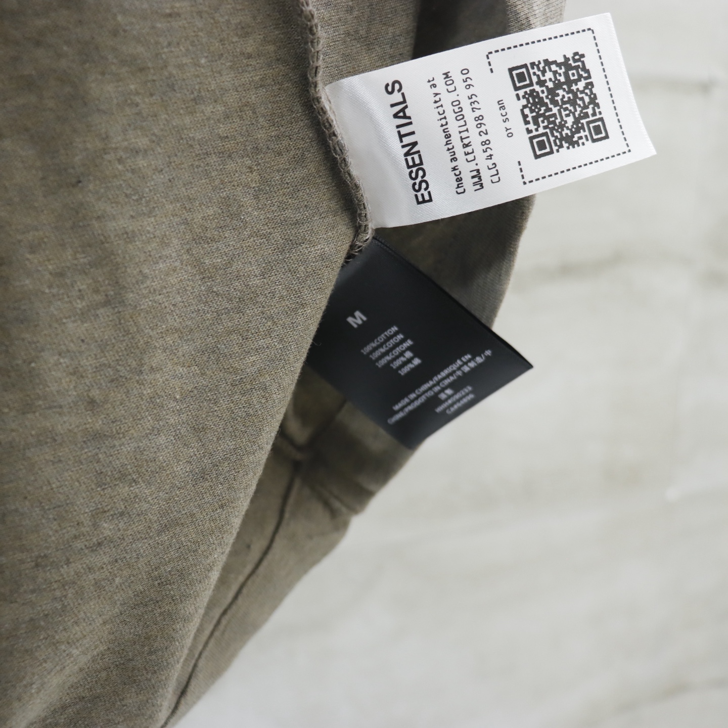 Fear of God Essentials Crew Neck T-Shirt - Comfortable Fit, Stylish Design 9 i1743411130316 157 0 2
