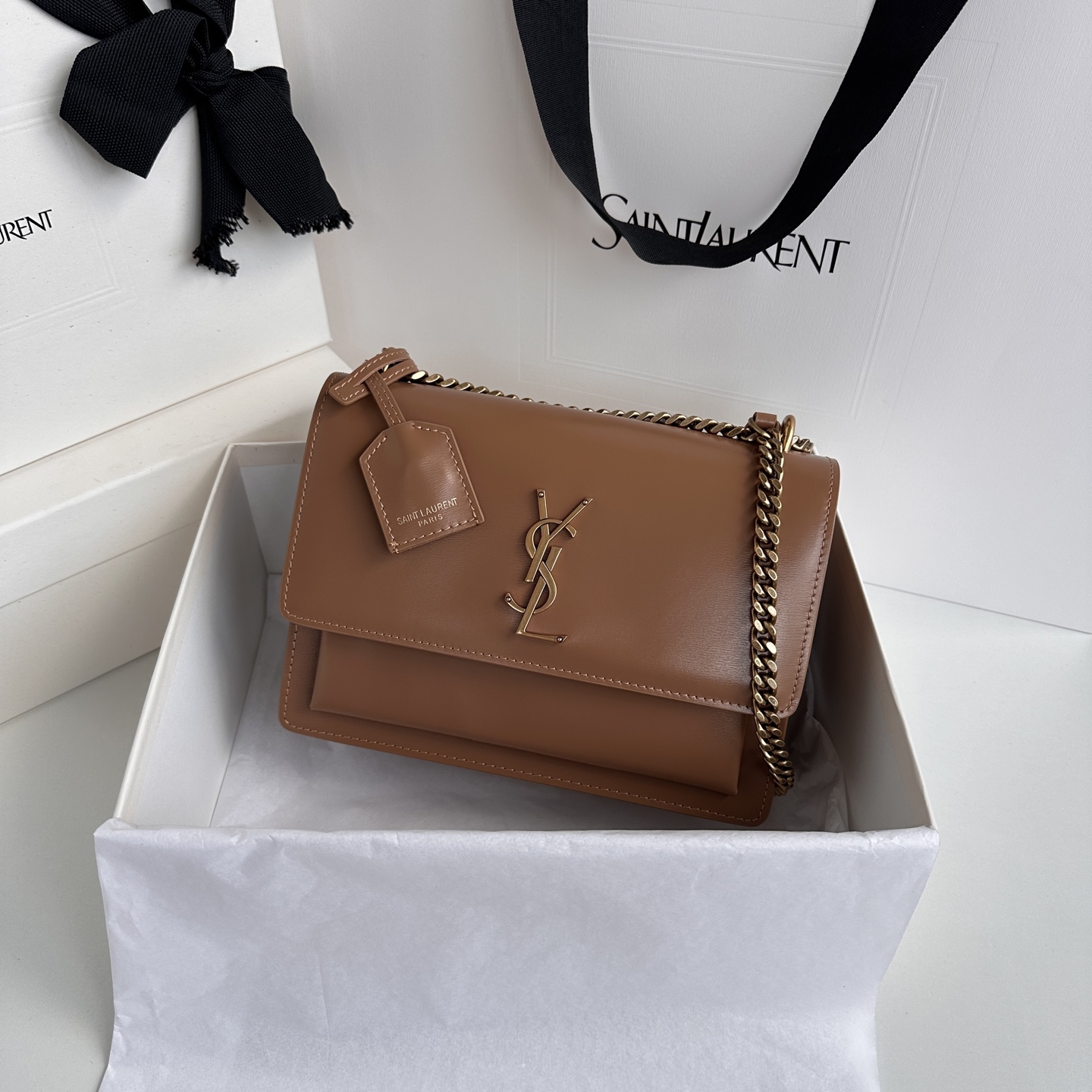 Yves Saint Laurent Sunset 22cm Bag, Brown Leather with Gold-Tone Hardware 1 i1745220633639 612 0 7