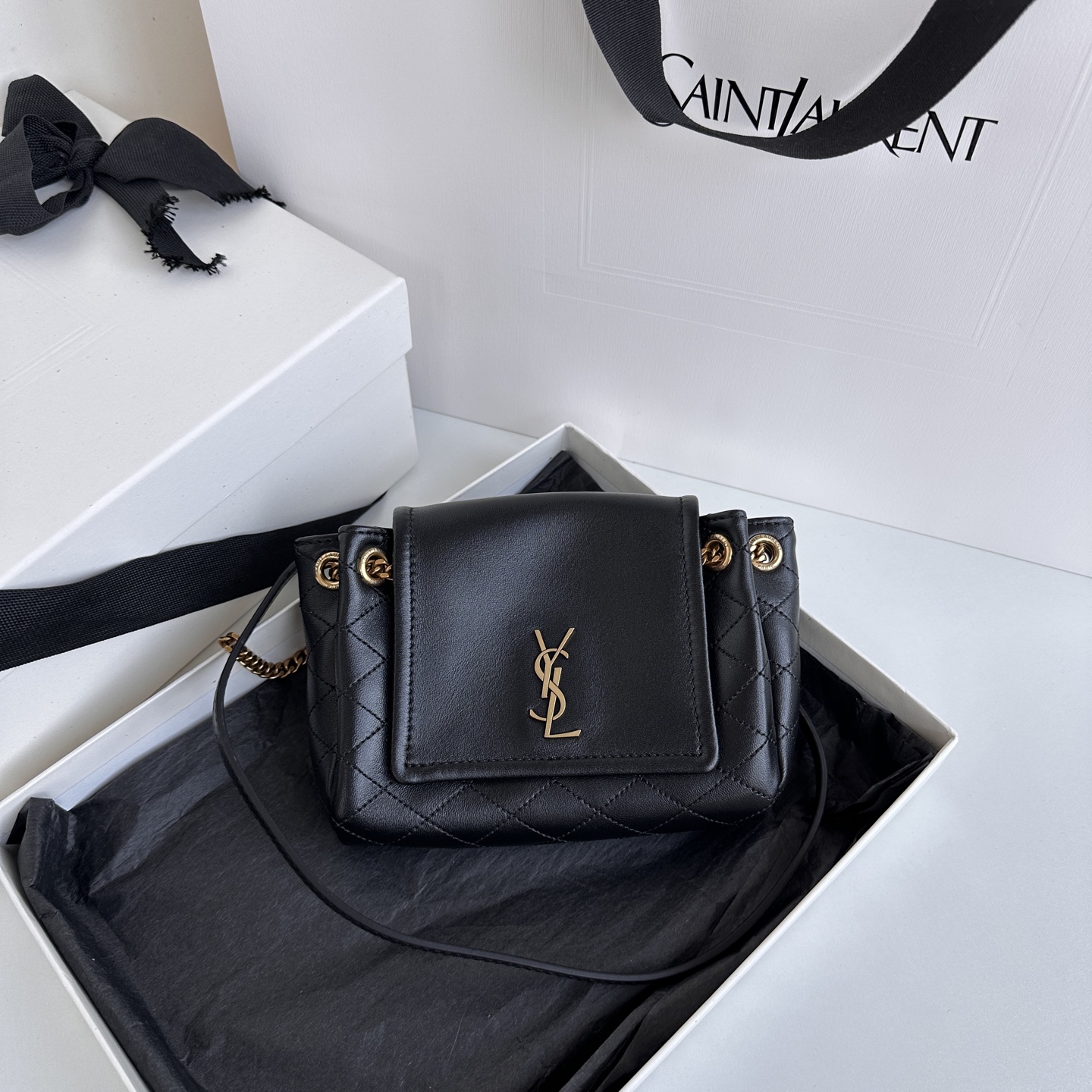 Yves Saint Laurent Mini Nolita Leather Shoulder Bag - Black, 18x13x6cm 2 i1745222204491 6591 0 0