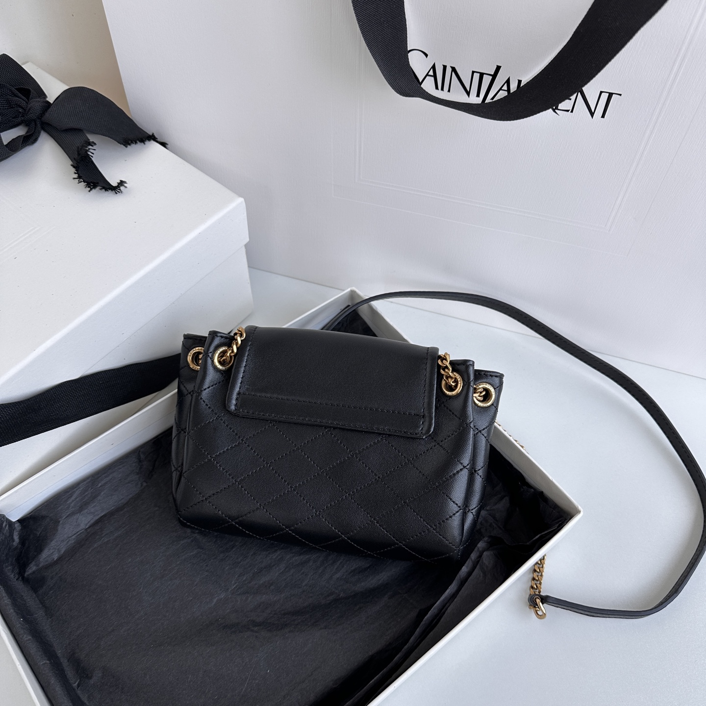 Yves Saint Laurent Mini Nolita Leather Shoulder Bag - Black, 18x13x6cm 3 i1745222204511 3486 0 1