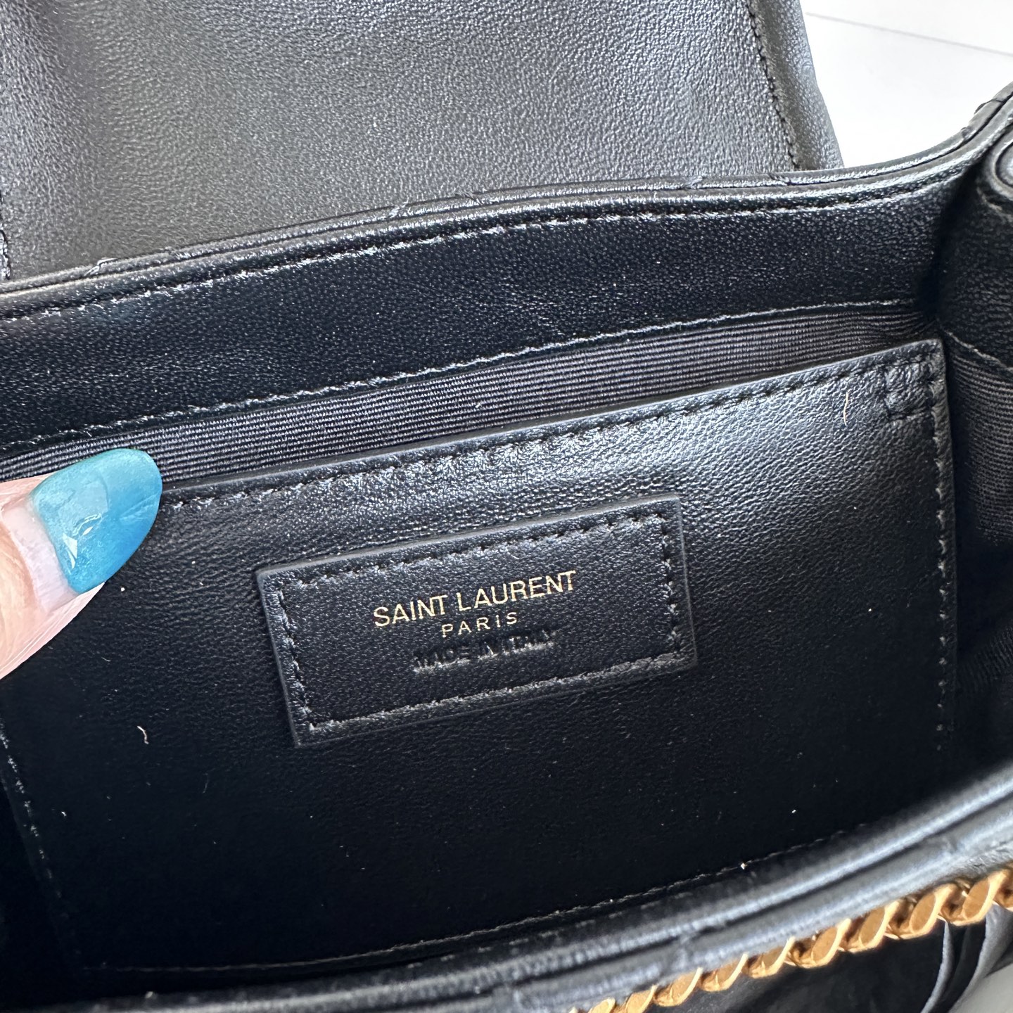 Yves Saint Laurent Mini Nolita Leather Shoulder Bag - Black, 18x13x6cm 10 i1745222214009 3616 0 8