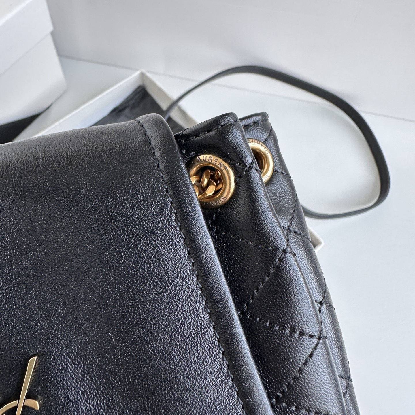 Yves Saint Laurent Mini Nolita Leather Shoulder Bag - Black, 18x13x6cm 8 i1745222214044 9080 0 6