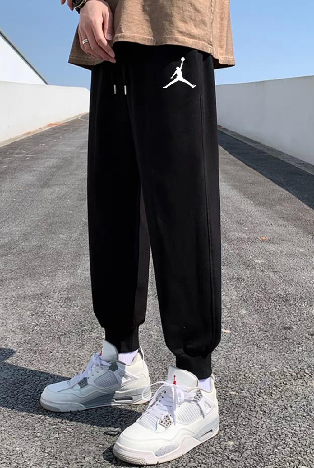 Air JordanJordanAJ经典小标秋季超百搭螺纹运动卫裤束脚裤收脚裤休闲裤｜无敌版型✅｜｜男女同款｜面料采用超高品质华棉/最大的优点就是亲肤性跟保形性好 顶级面料带来超舒适上身感受 春季1