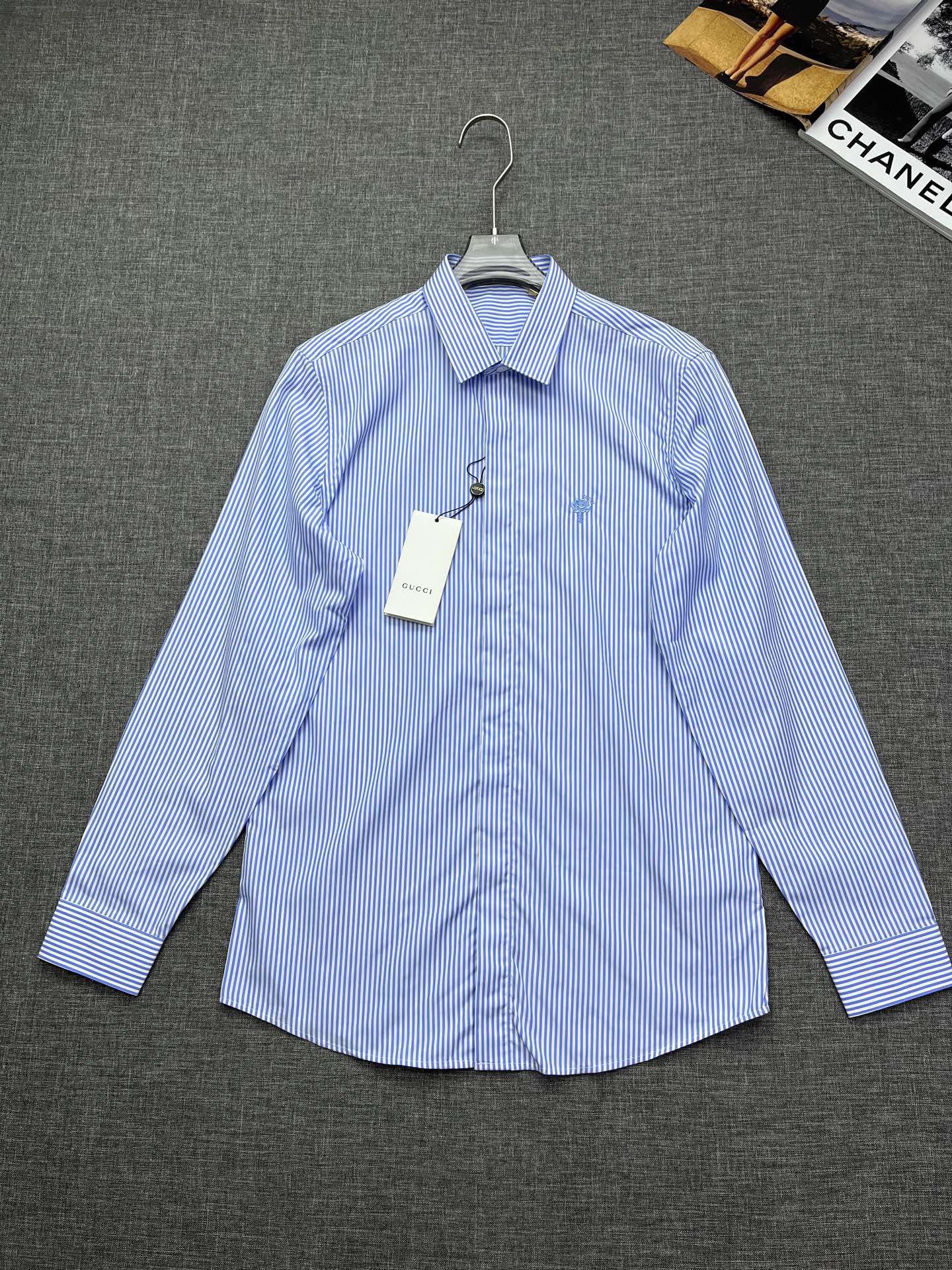 Gucci Men's Long Sleeve Shirt with Bee Embroidery and Web Detail 3 i1756392149400 1676 0 1