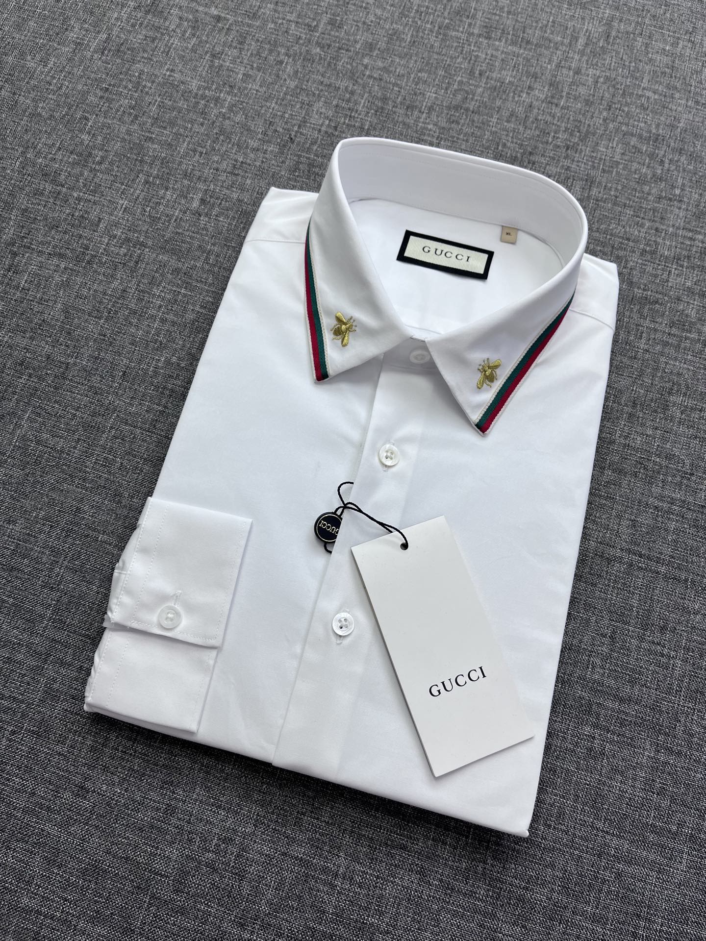 Gucci Men's Embroidered Bee Long Sleeve Shirt - Classic & Stylish 2 i1756392199438 2420 0 0