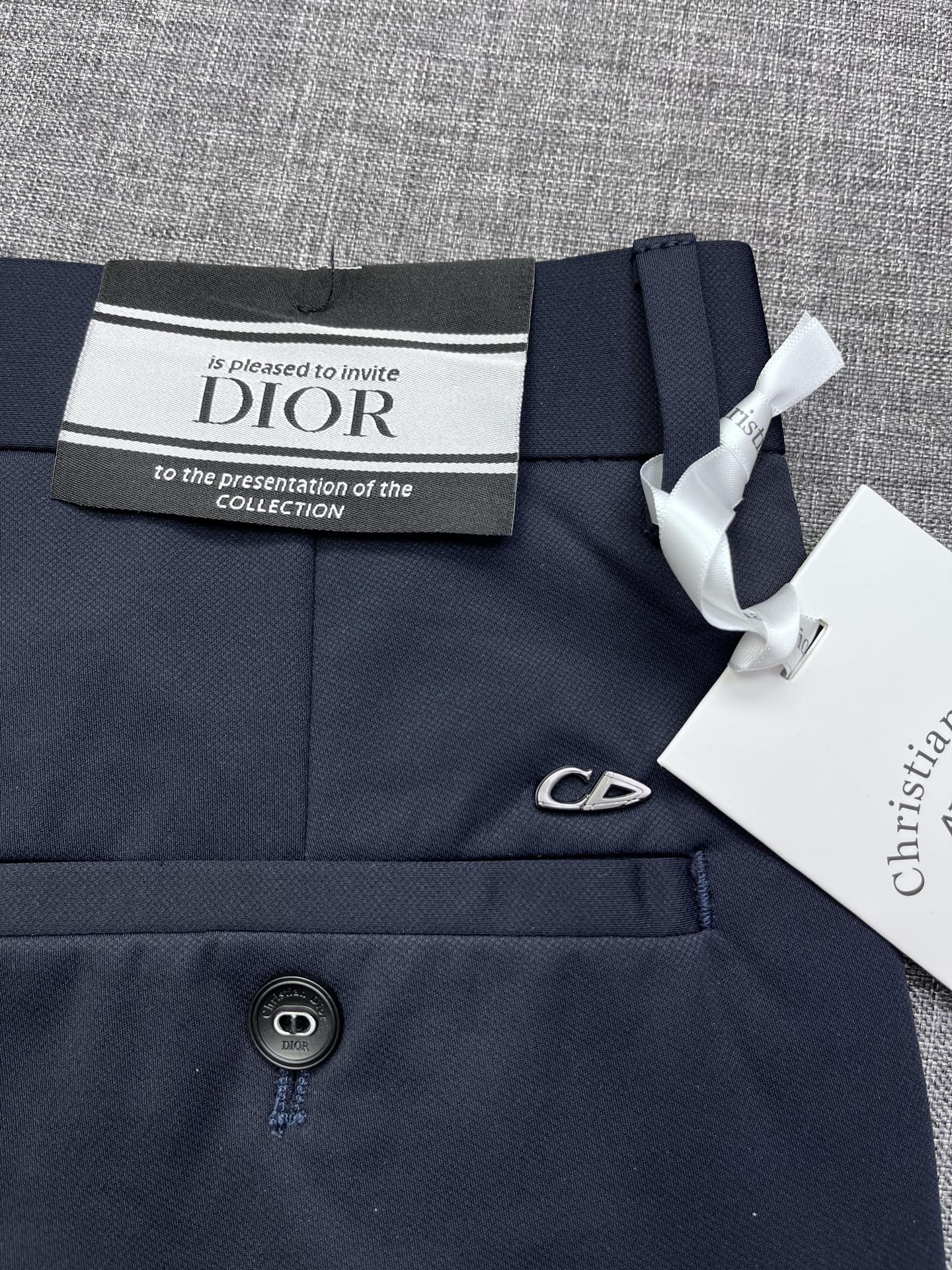 Dior 迪奥男士时装商务休闲高弹西裤长裤，顶级香港洋行货，夏款Ｇ柜新品，高端精英商务必入的类型，可遇而