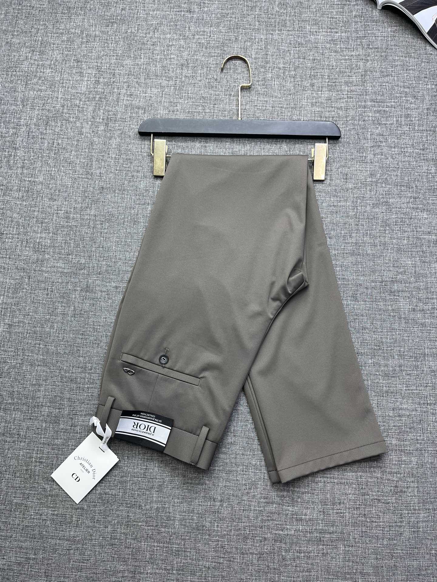 Dior 迪奥男士时装商务休闲高弹西裤长裤，顶级香港洋行货，夏款Ｇ柜新品，高端精英商务必入的类型，可遇而