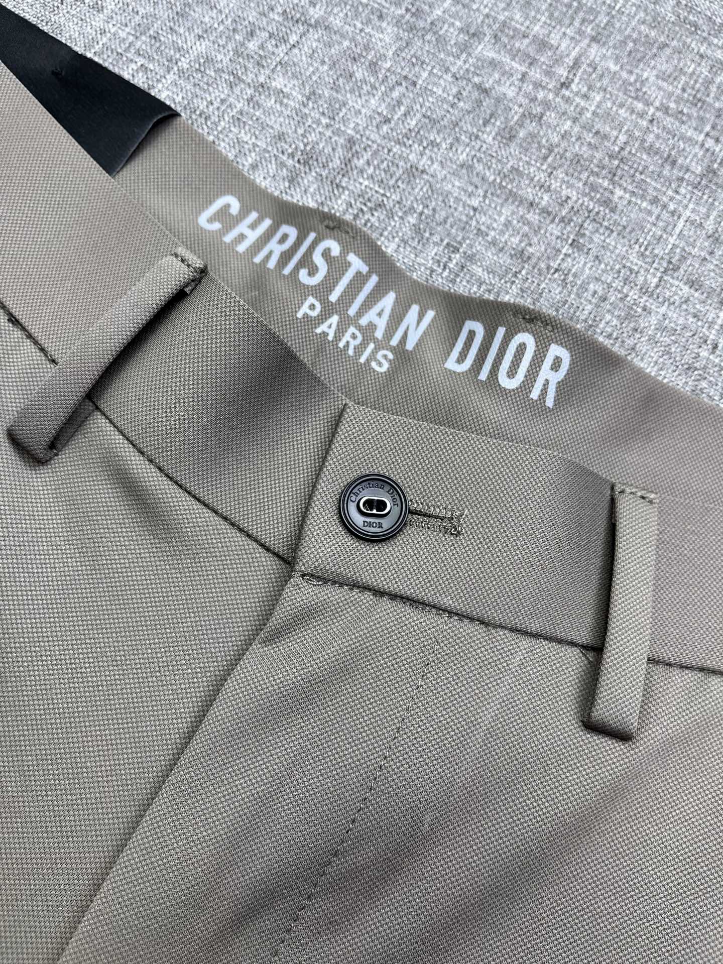 Dior 迪奥男士时装商务休闲高弹西裤长裤，顶级香港洋行货，夏款Ｇ柜新品，高端精英商务必入的类型，可遇而