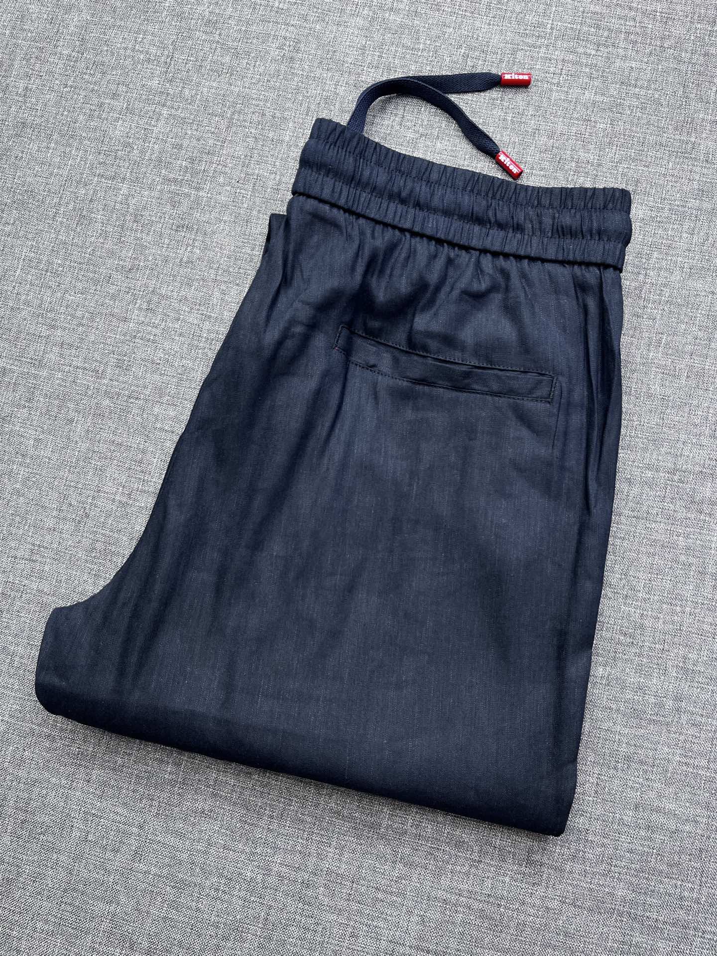 Kiton 家族男士高端亚麻休闲裤，贸易公司渠道货，意大利原厂出品，26年新品，经典奢华之作！！品相完美