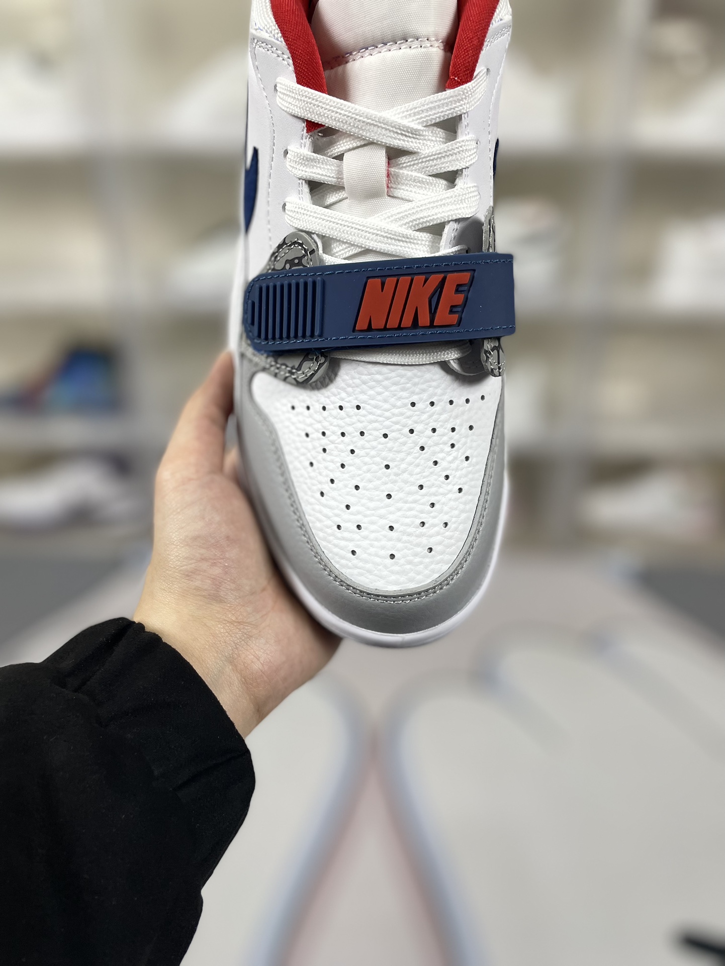 Jordan Legacy 312 Low Retro Basketball Shoes - White/Blue Unisex Sneakers 5 i1704567740 4432 0