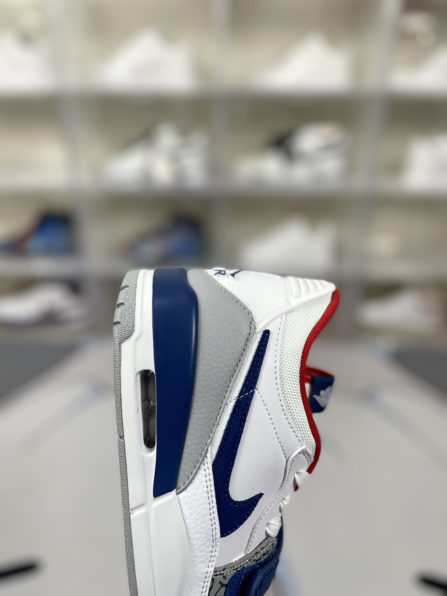 Jordan Legacy 312 Low Retro Basketball Shoes - White/Blue Unisex Sneakers 7 i1704567740 9404 0