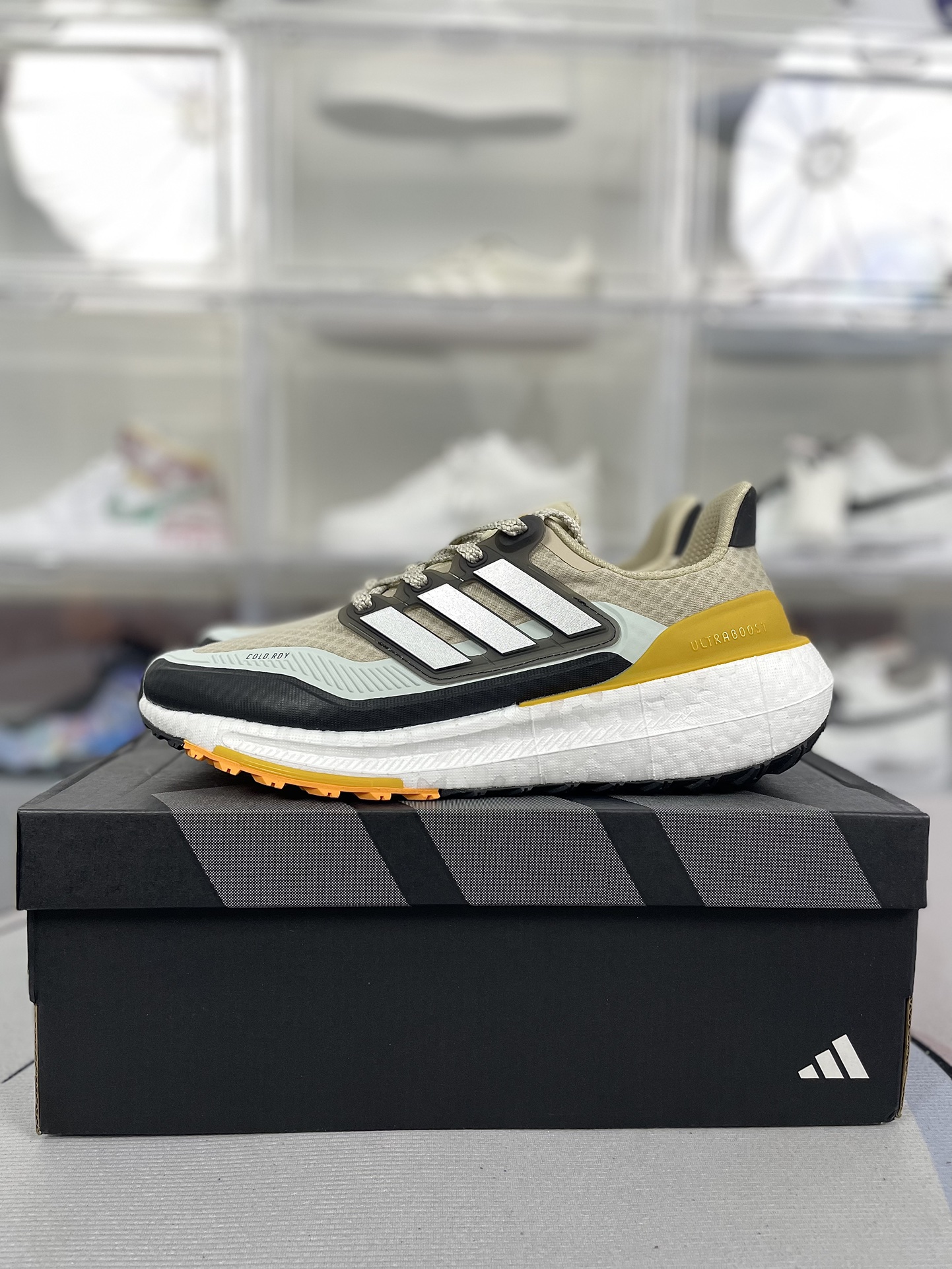 Adidas Ultraboost Light COLD.RDY 2.0 Running Shoes - Gray/Yellow, Size 39-45 9 i1719341202 4143 0