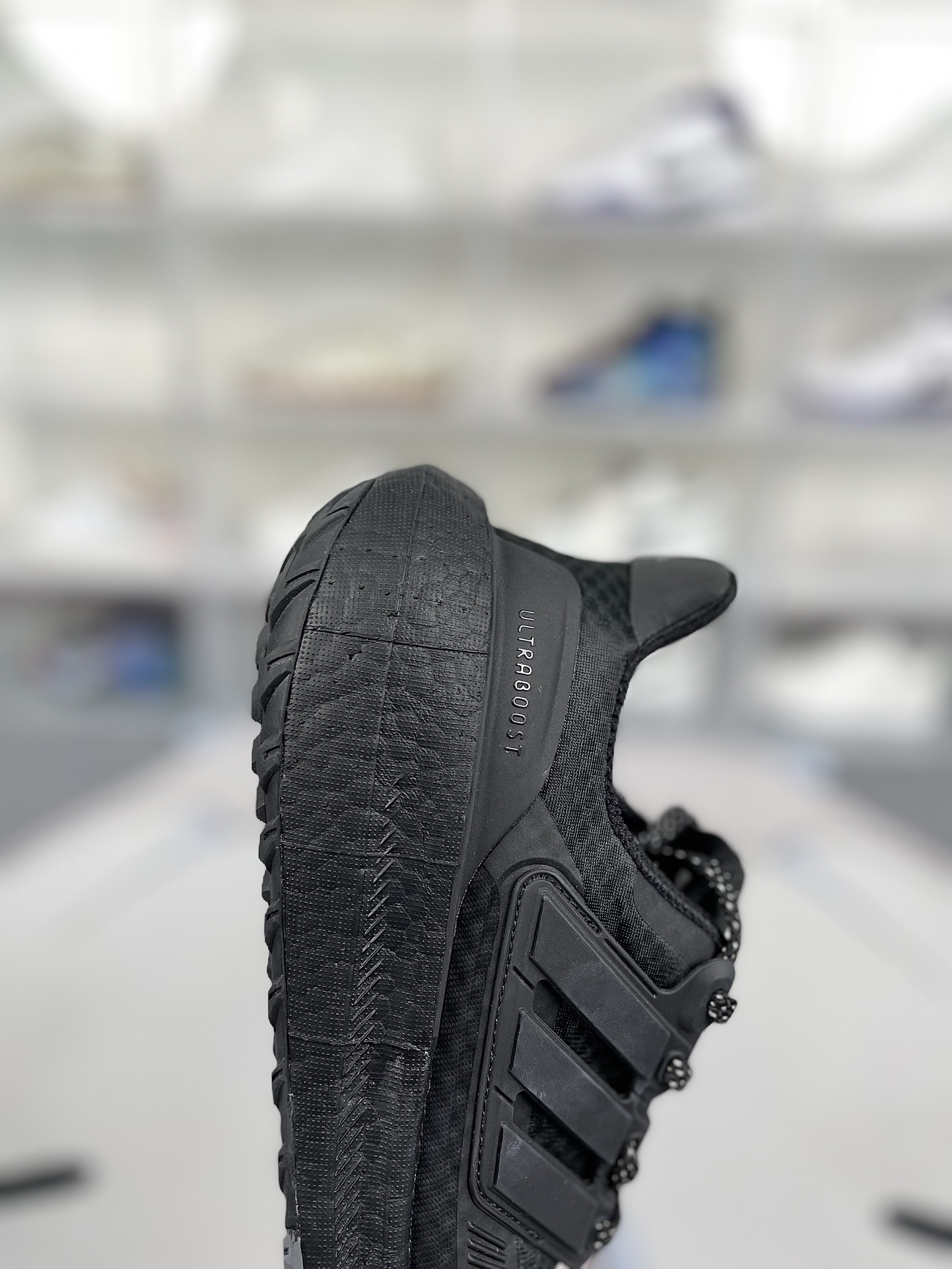 Adidas Ultraboost Light COLD.RDY 2.0 Black Running Shoes - Ultimate Comfort 8 i1719341226 6647 0