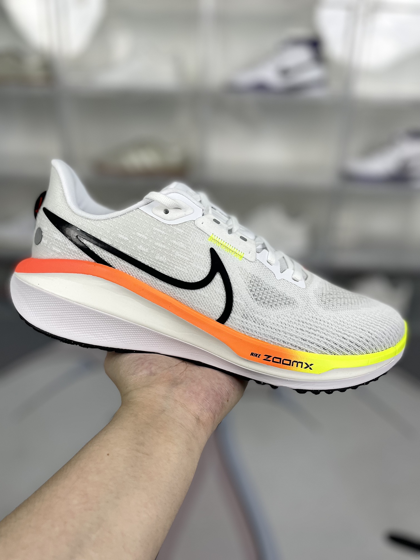Nike Air Zoom Vomero 17 Running Shoes - Comfortable, Breathable, and Shock-Absorbing 1 i1721758921 8460 0