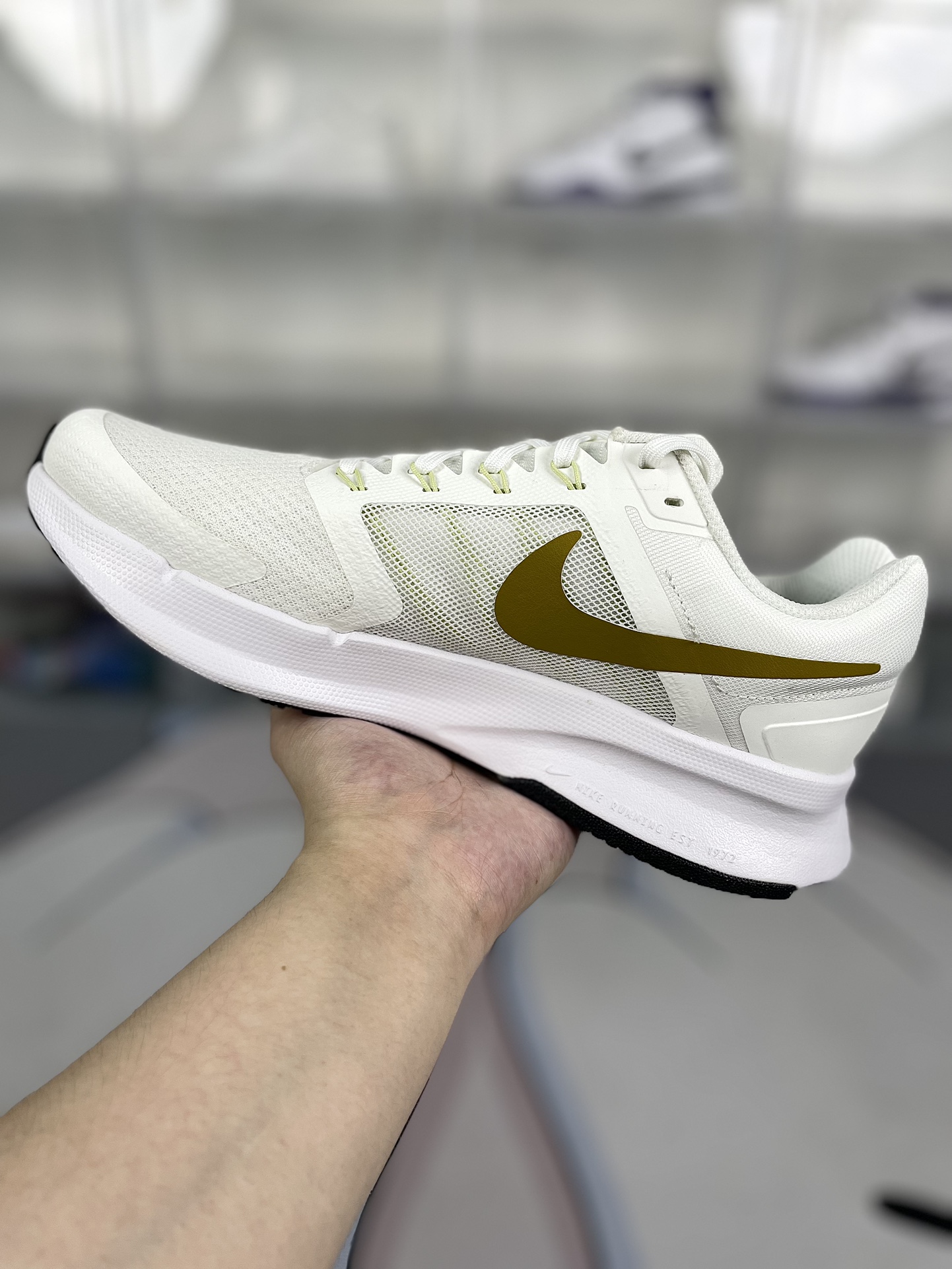 Nike Run Swift 3 White Gold Running Shoes - Men's & Women's Sizes Available! 3 i1722805968 3610 0