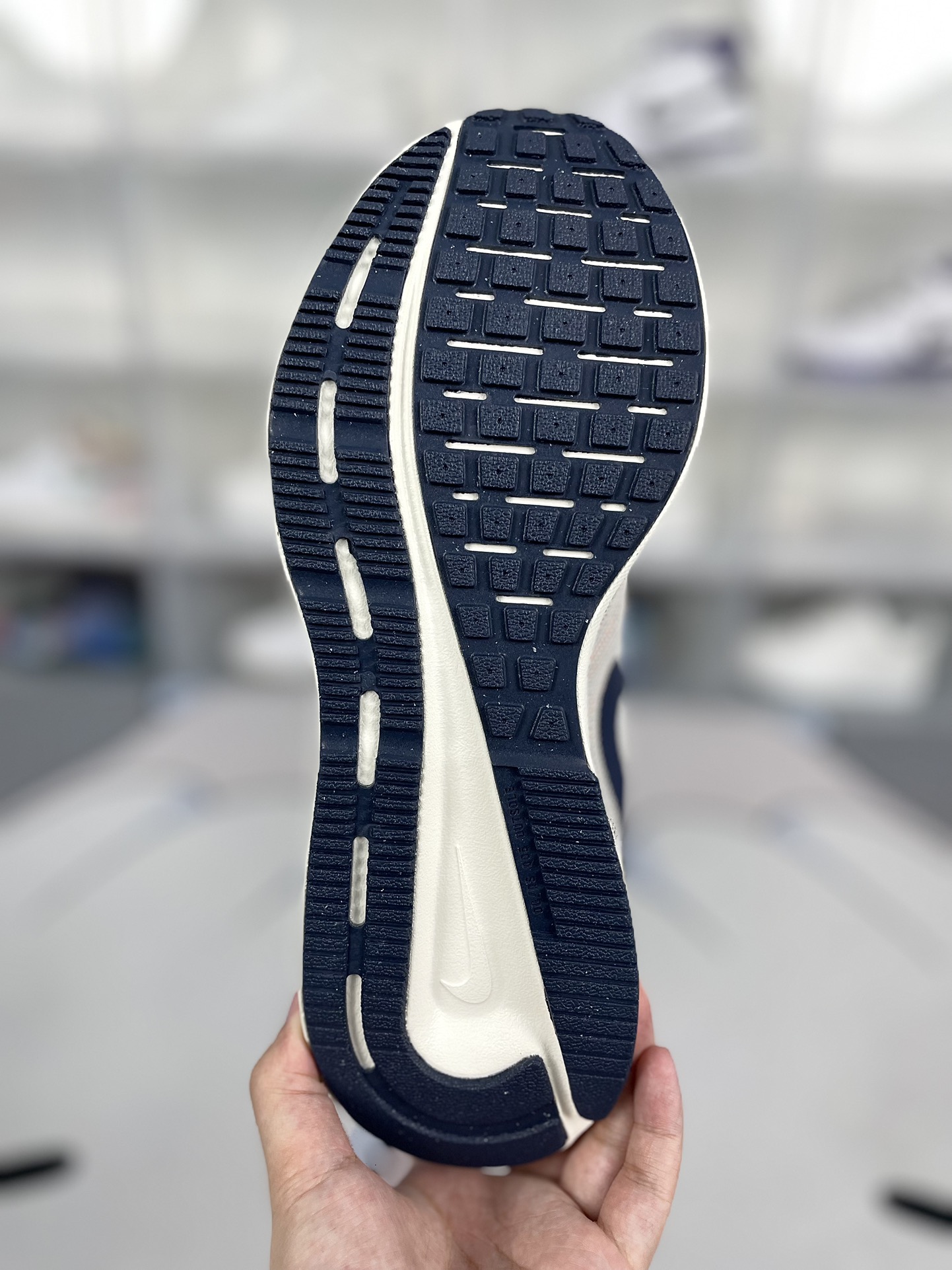 Nike Run Swift 3 Running Shoes - Cushioned, Breathable, and Durable - Unisex 6 i1725048790 8855 4
