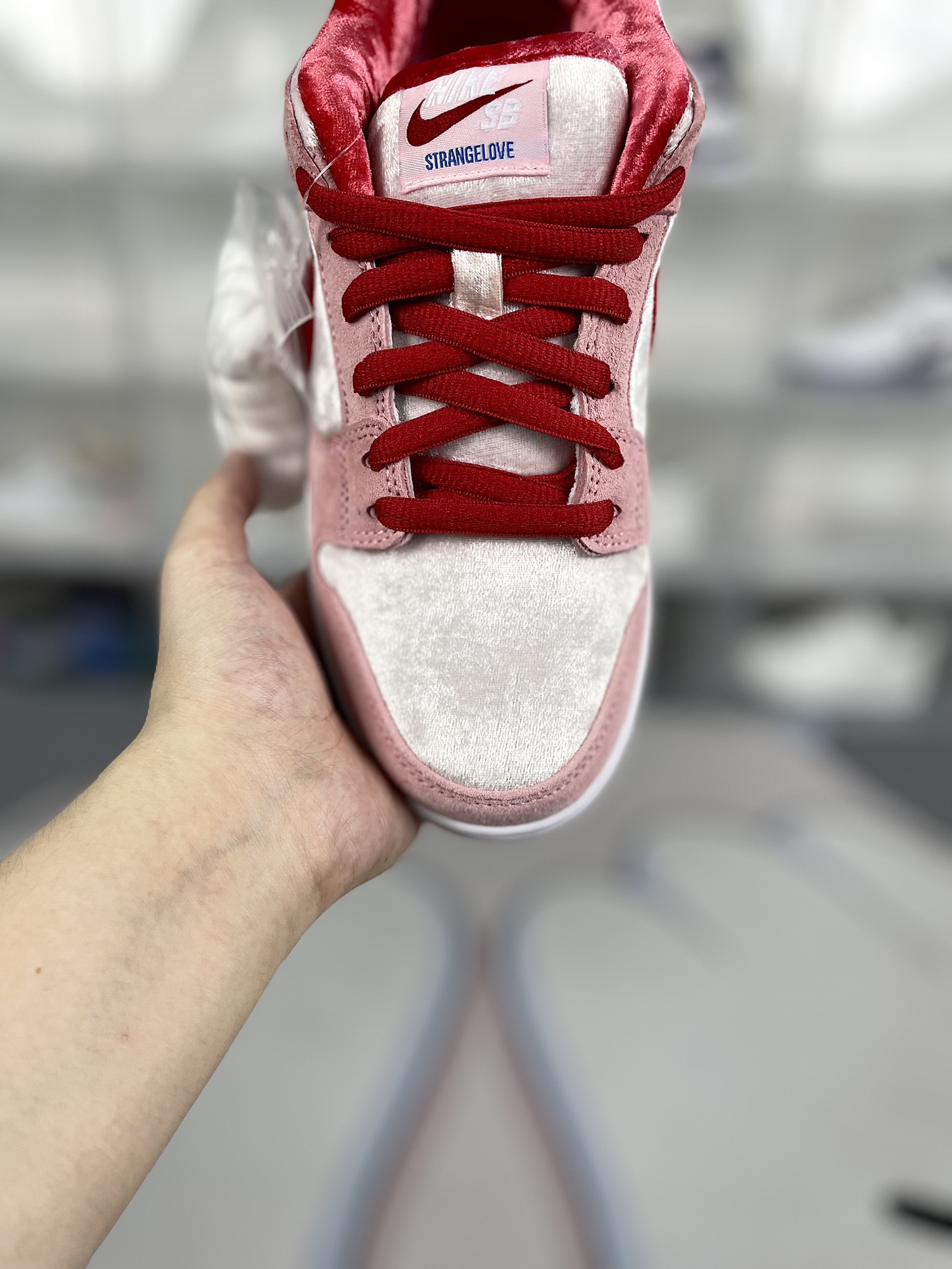 Nike Dunk SB Low StrangeLove Valentine's Day Pink White CT2552-800 5 i1725135396 633 0