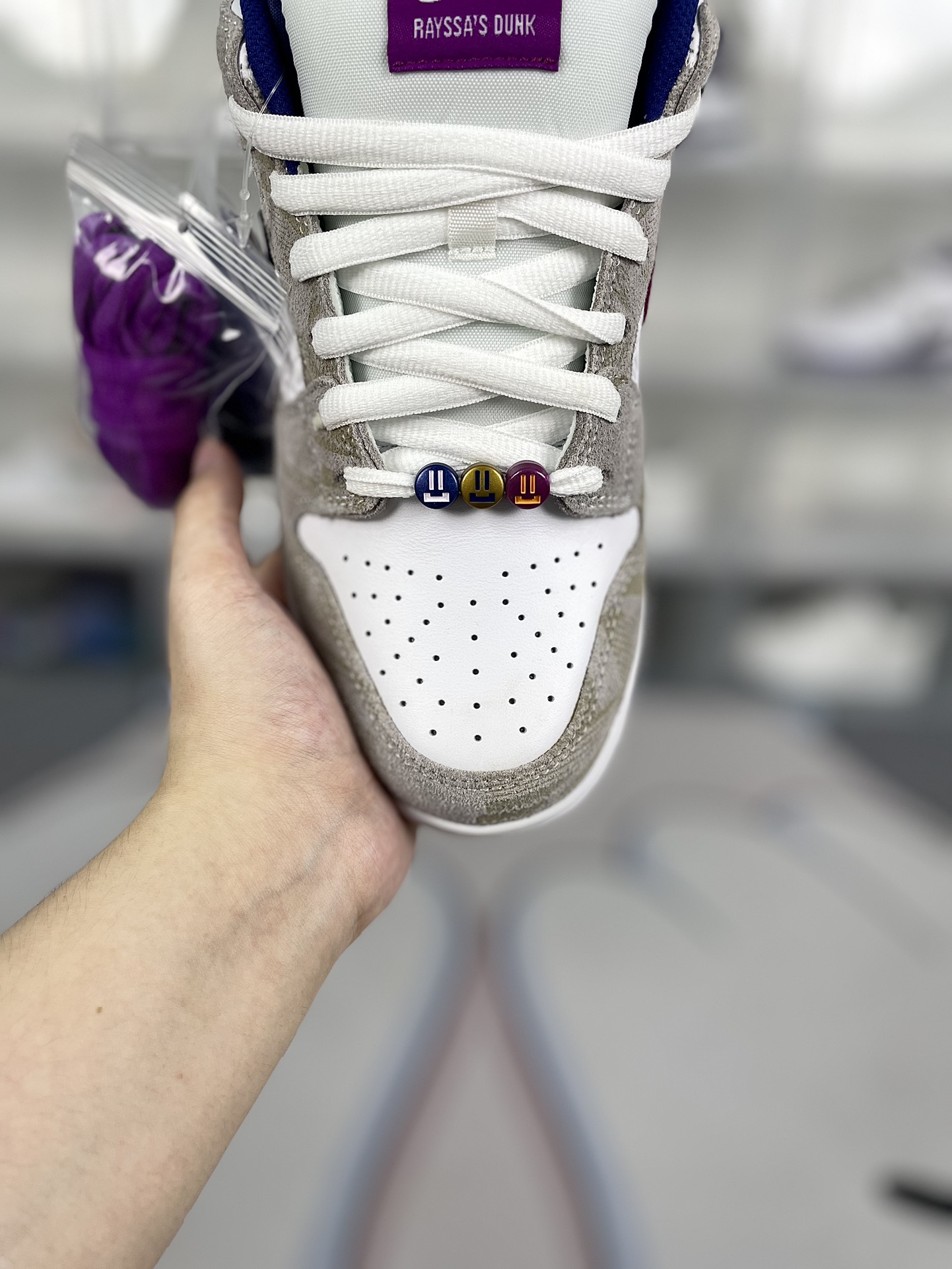 Rayssa Leal x Nike Dunk SB Pure Platinum Vivid Purple, Unisex Skate Shoes 6 i1725225983 1566 4