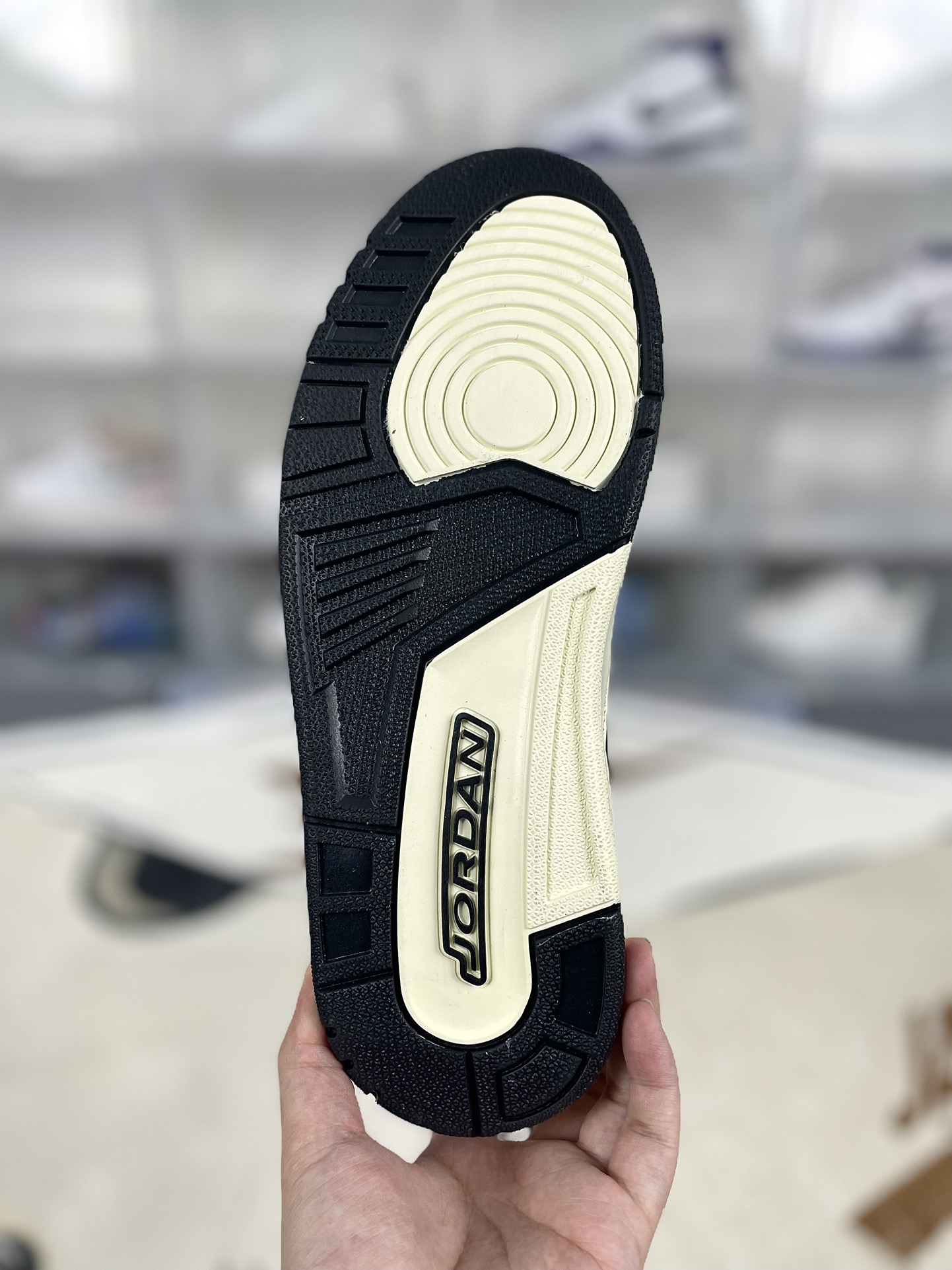 Jordan Legacy 312 Low 'Coconut Milk Black' Retro Basketball Shoes 7 i1729714916 6678 7