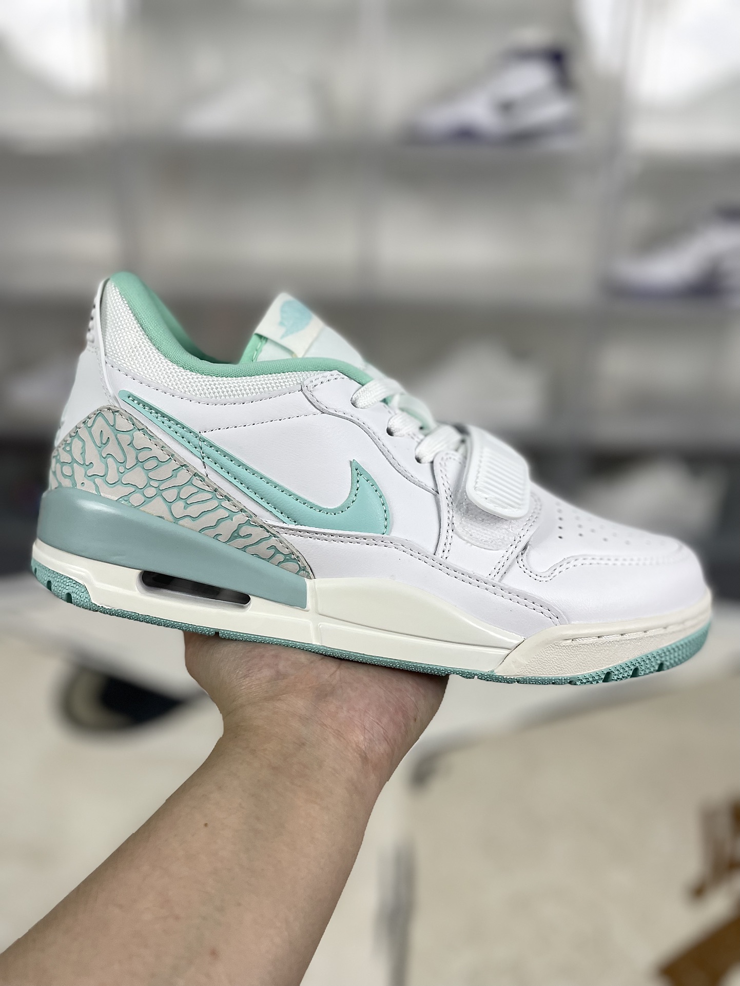 Jordan Legacy 312 Low Tiffany & Co. Green Retro Basketball Shoes