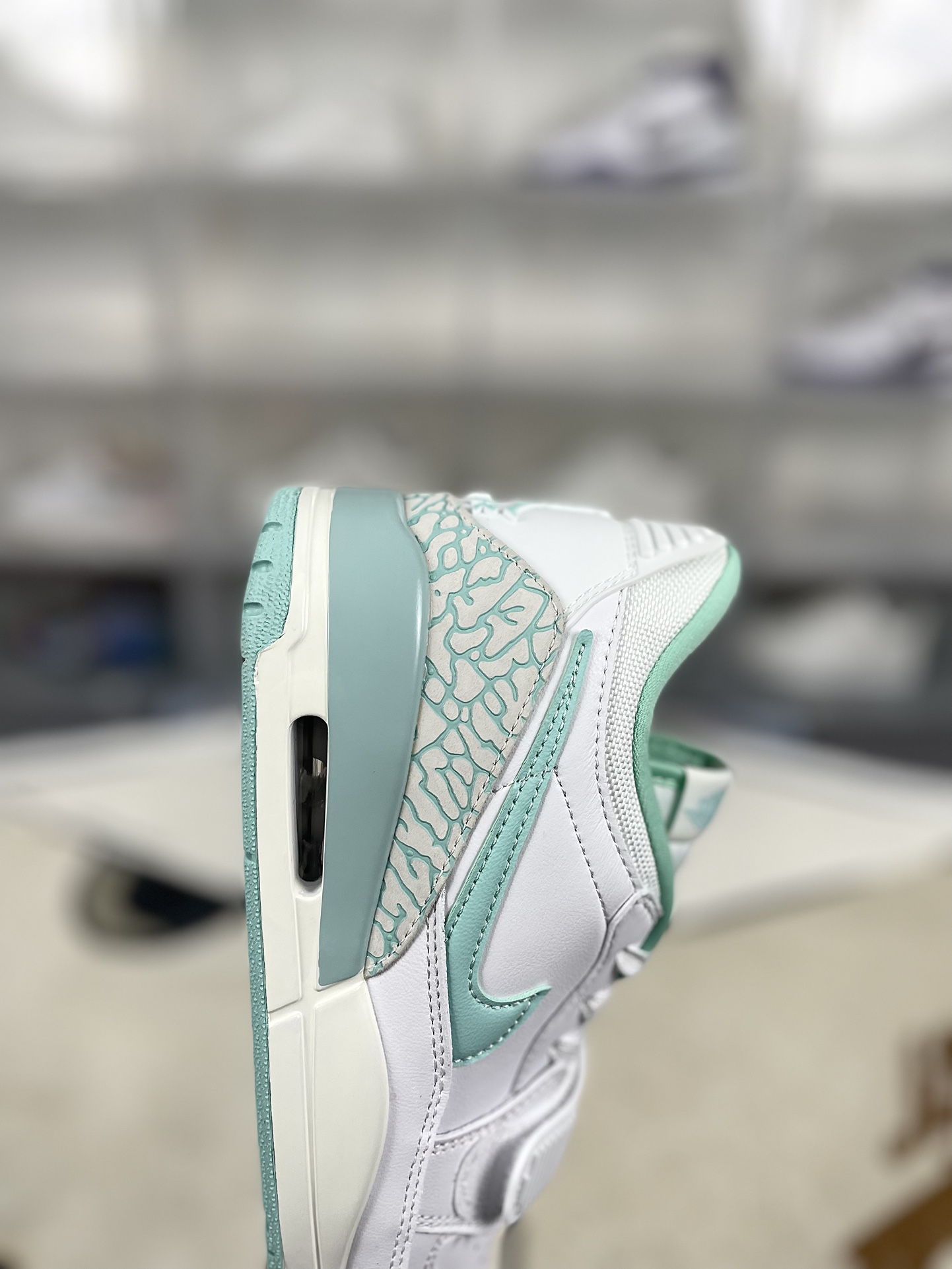 Jordan Legacy 312 Low Tiffany & Co. Green Retro Basketball Shoes 7 i1729799133 4004 6