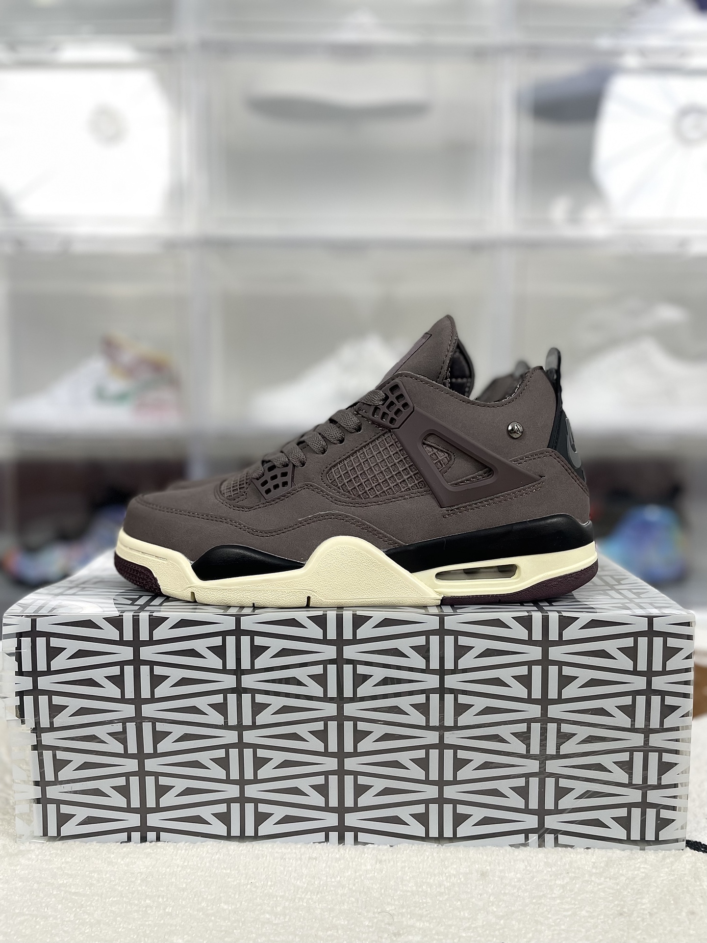 A Ma Maniére x Air Jordan 4 Retro 'Violet Ore' Basketball Shoes 9 i1730444950 1373 0